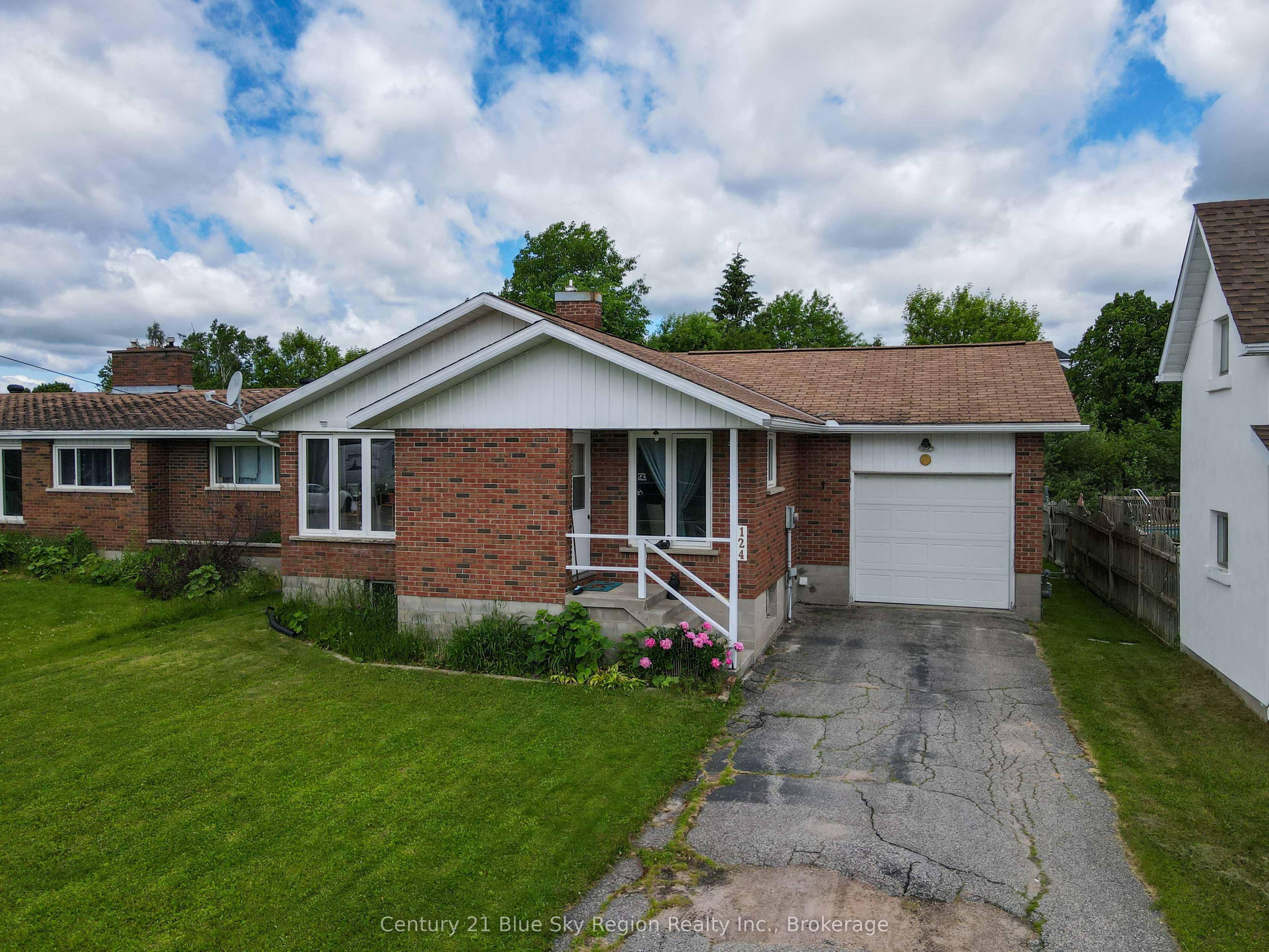 124 King Street W, Powassan, ON P0H 1Z0 photo 5