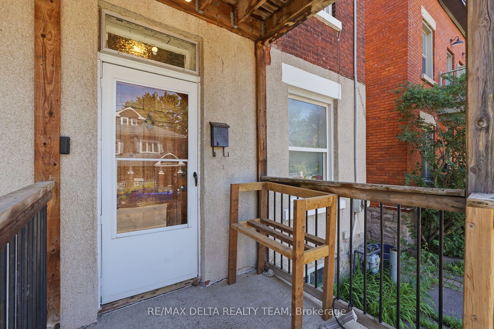 181 Goulburn Avenue, Lower Town - Sandy Hill, ON K1N 8E3 photo 3