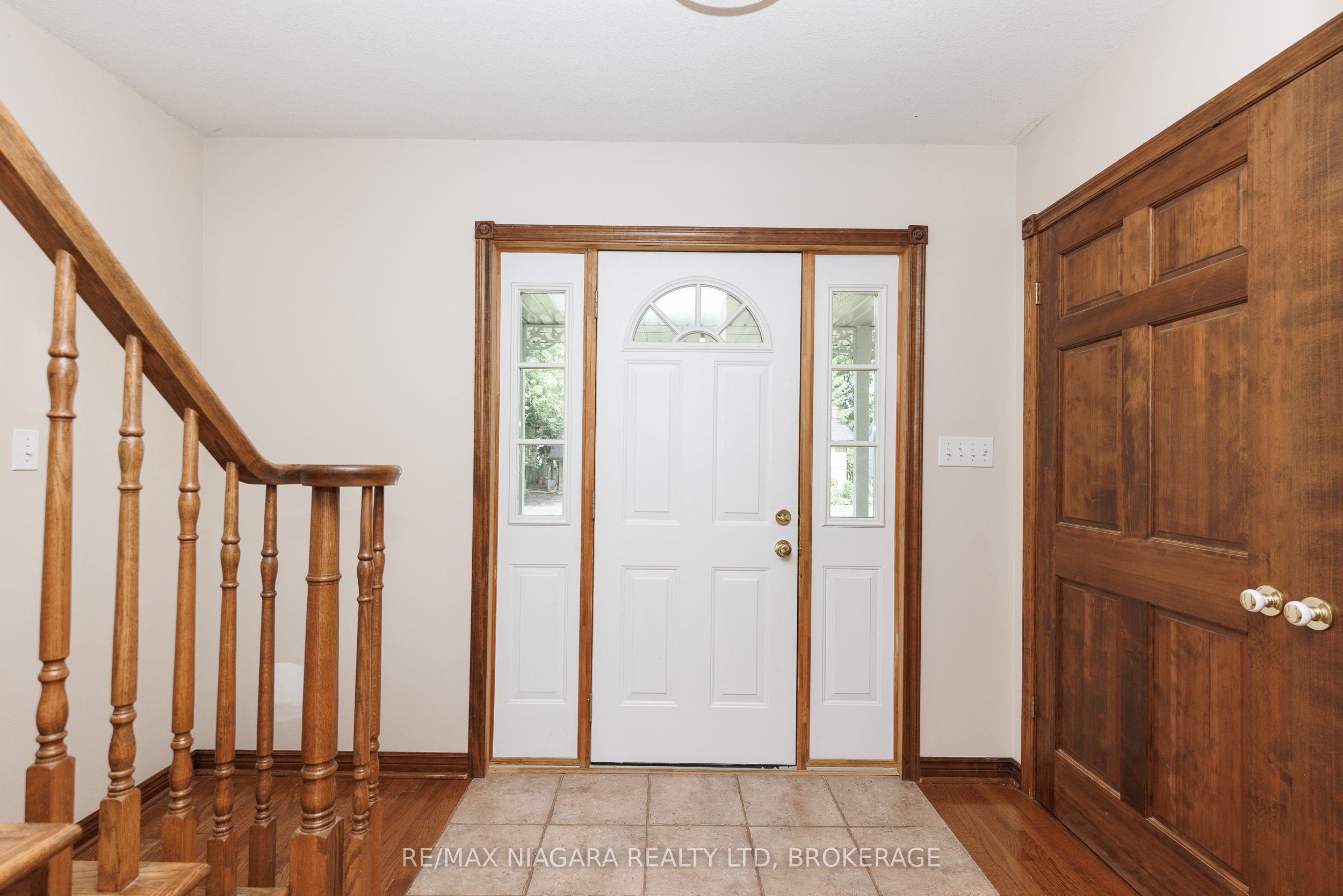 664 Lakeview Road, Fort Erie, ON L2A 4X1 photo 4