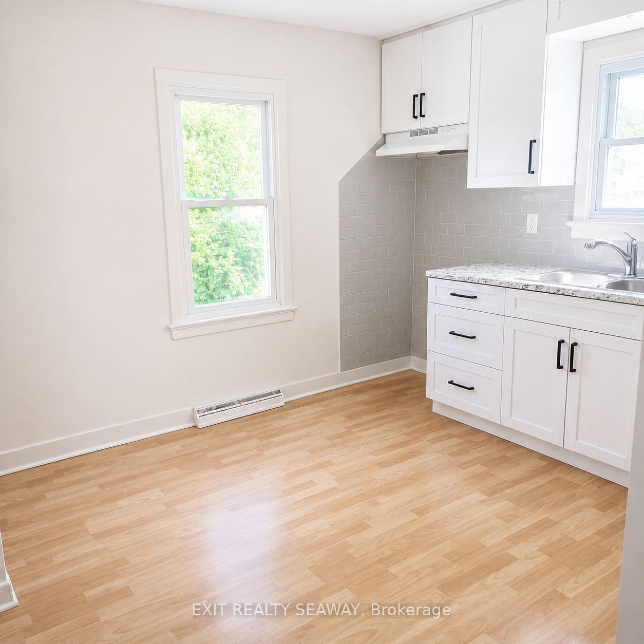 1218 Notre Dame Street, Cornwall, ON K6J 4Y6 photo 3