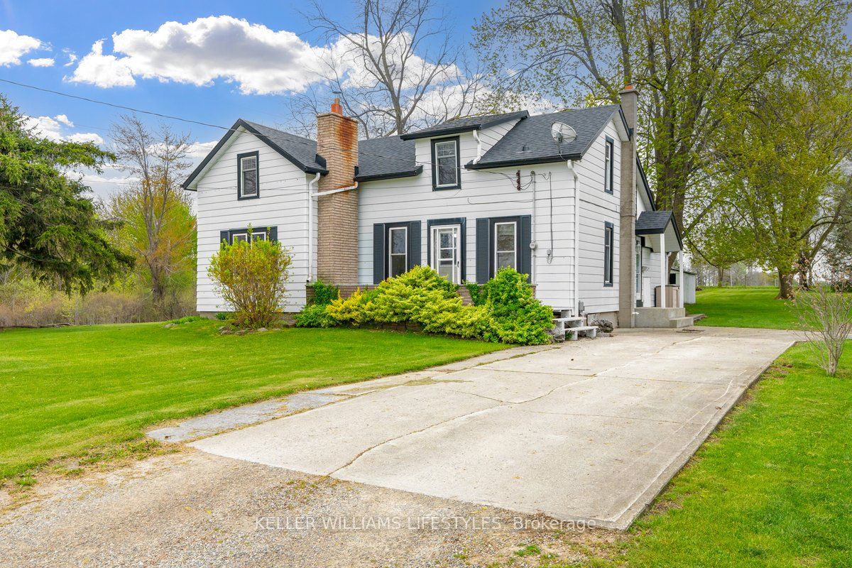 7475 Ridge Road, Lambton Shores, ON N0M 2N0