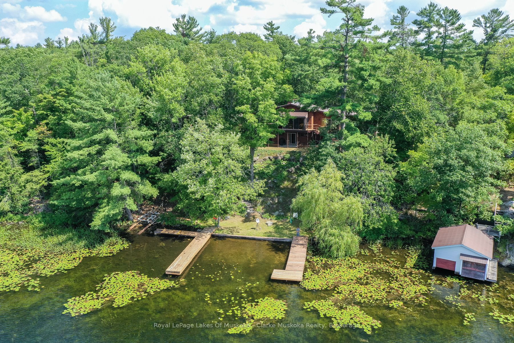 108 Six Mile Channel Road, Georgian Bay, ON L0K 1E0