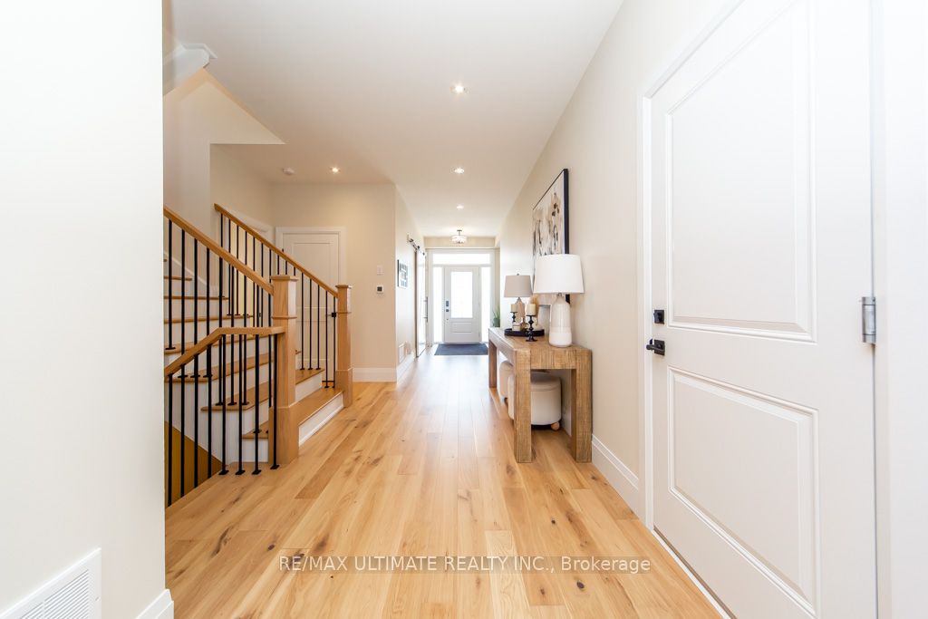 100 Watershore Drive 6, Hamilton, ON L8E 0L4 photo 2
