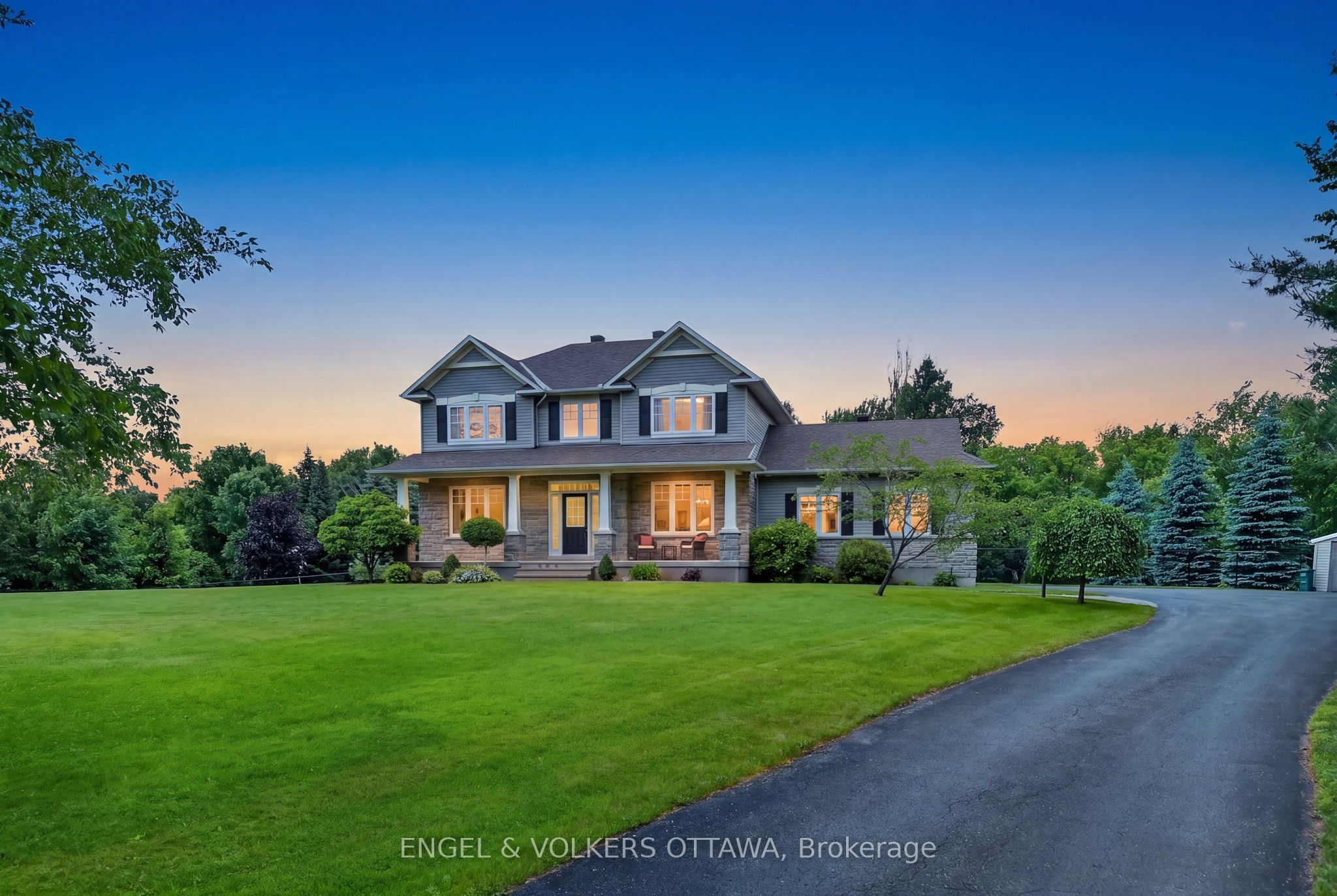 1599 Landel Drive, Kanata, ON K2W 1C6