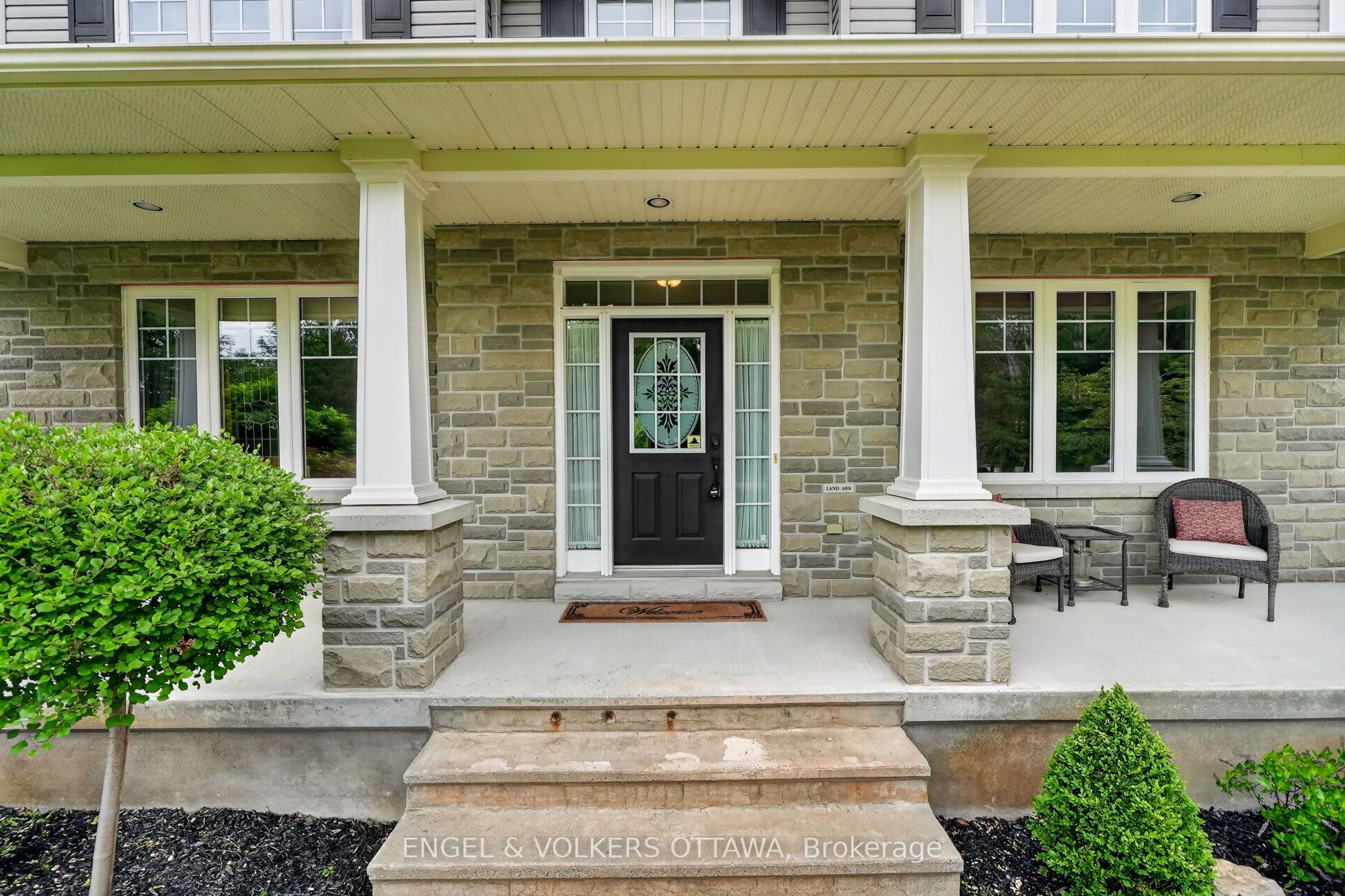 1599 Landel Drive, Kanata, ON K2W 1C6 photo 3