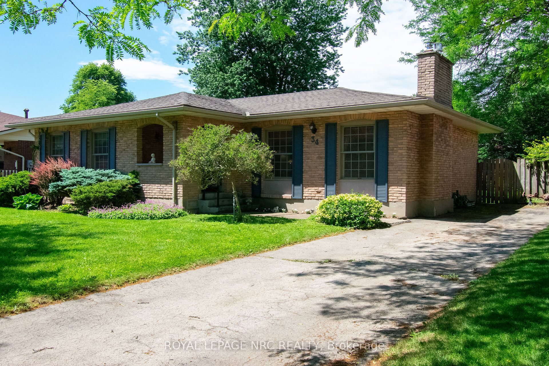 34 Woodington Place, Welland, ON L3C 2J2