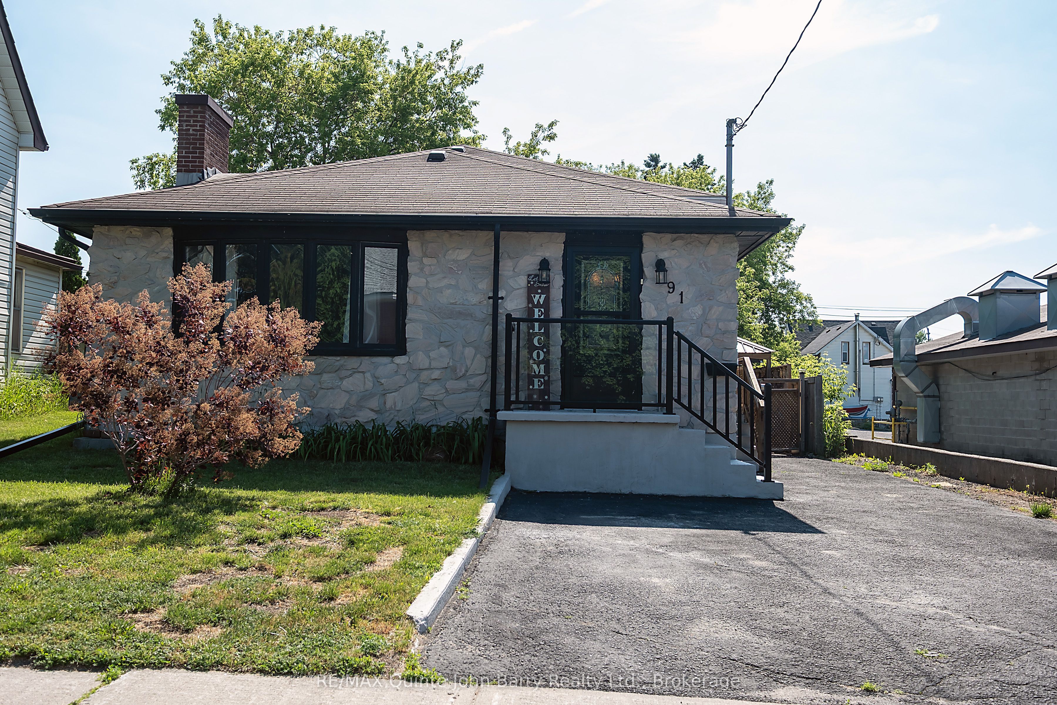91 Scott Street, Quinte West, ON K8V 3B5