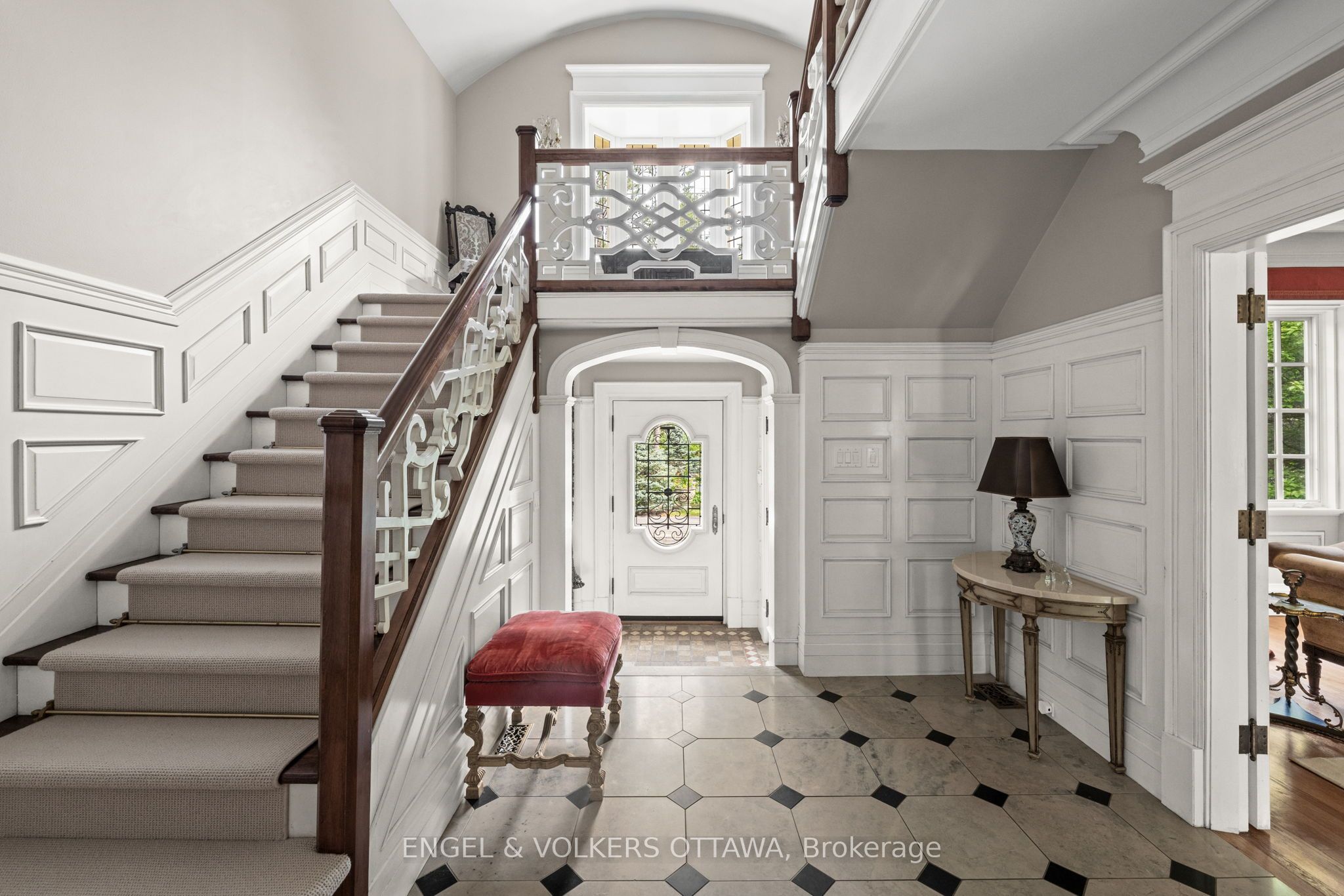 218 Coltrin Road, Rockcliffe Park, ON K1M 0A6 photo 2