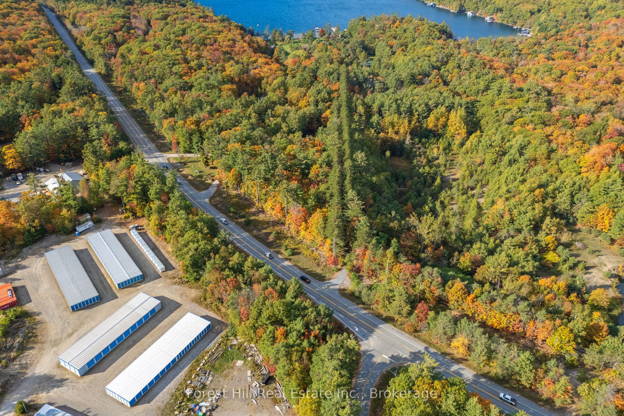 3864 Highway 118 W, Muskoka Lakes, ON P0B 1J0 photo 2