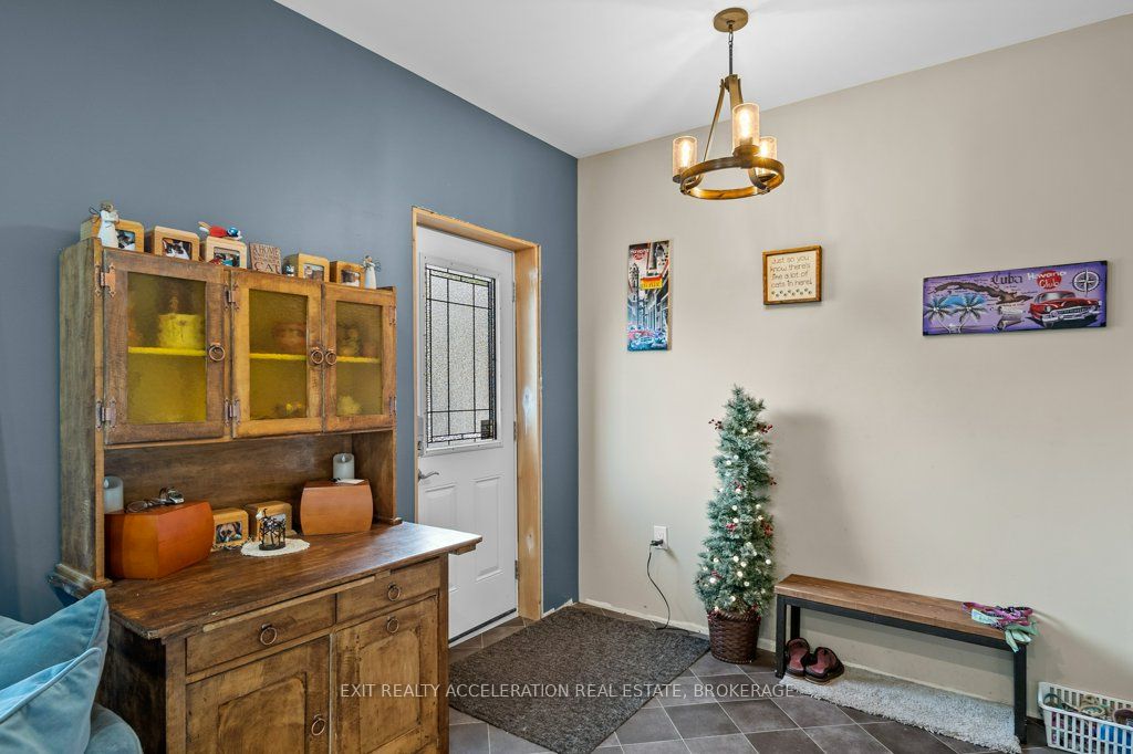 108 Dundas Street, Deseronto, ON K0K 1X0
