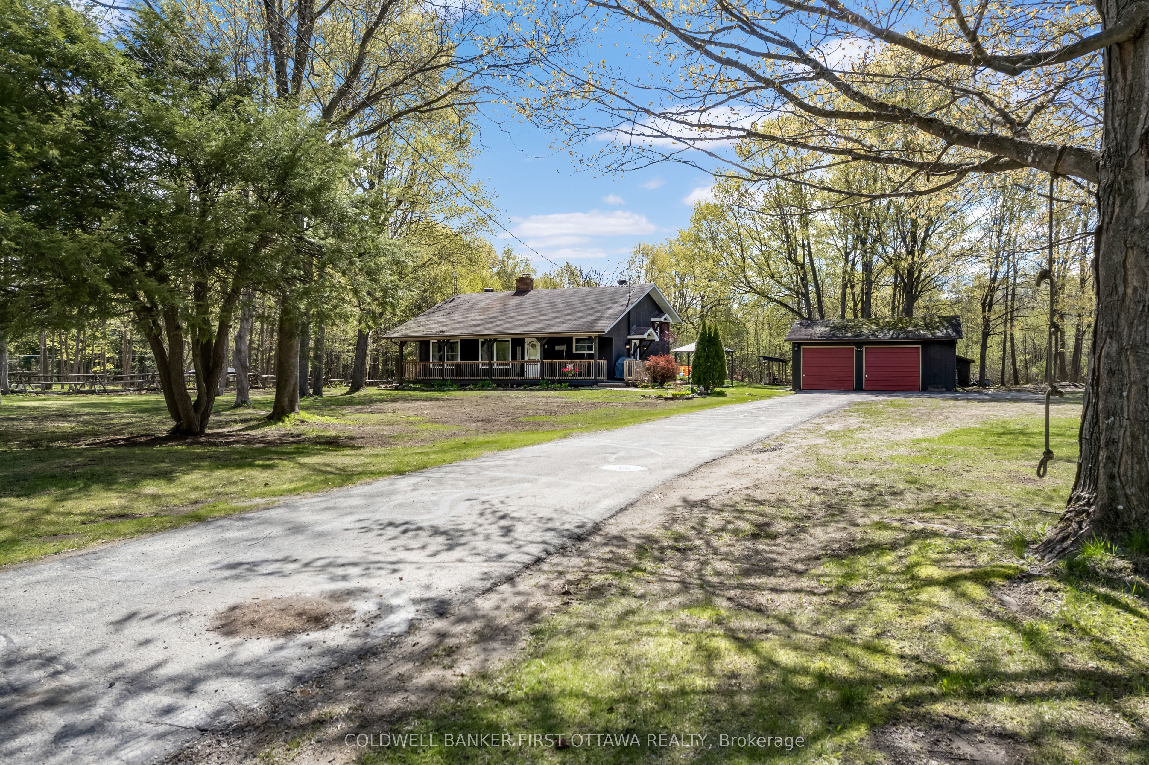 3 Tower Road, Rideau Lakes, ON K0G 1L0 photo 2
