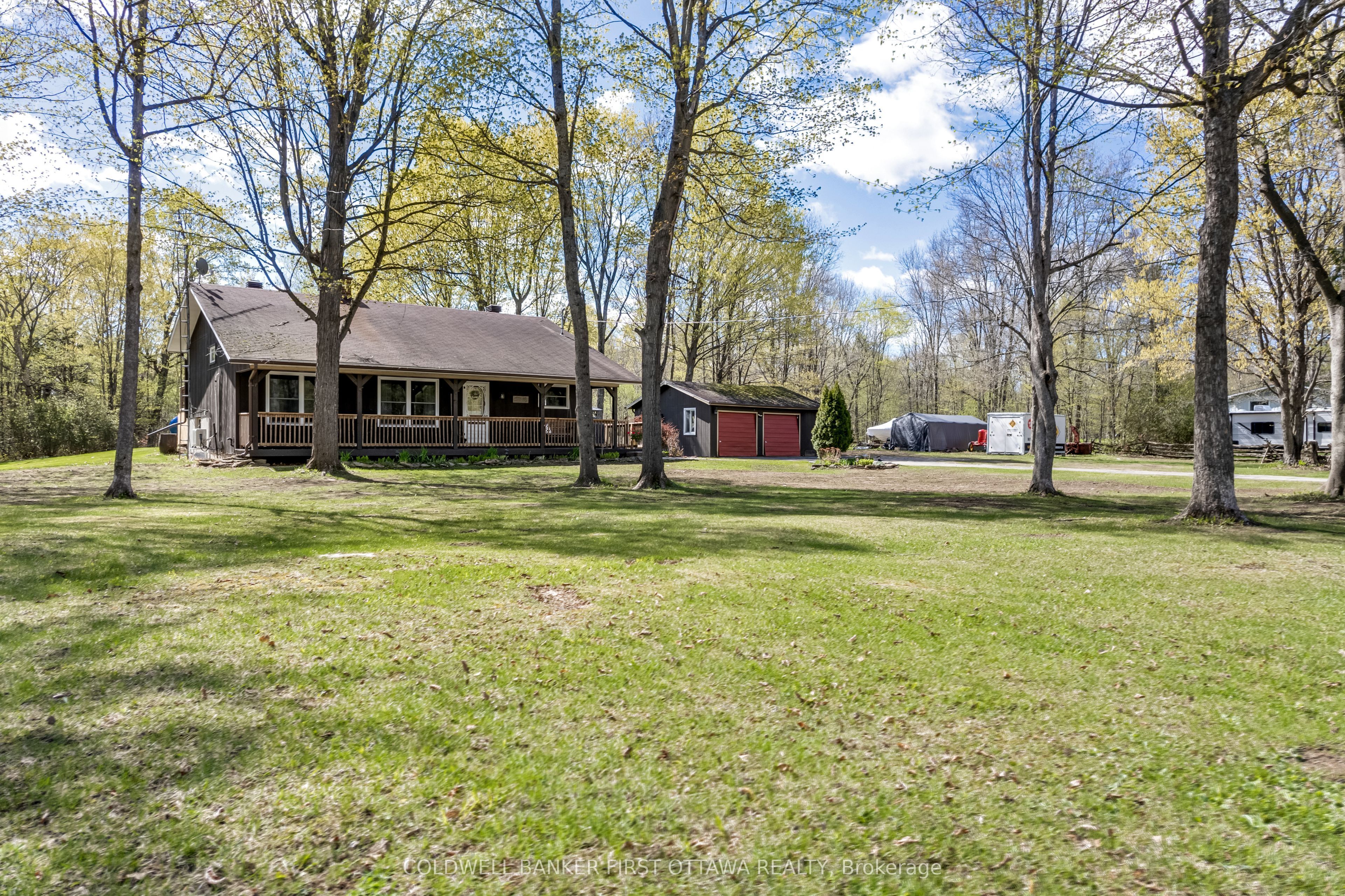 3 Tower Road, Rideau Lakes, ON K0G 1L0 photo 3