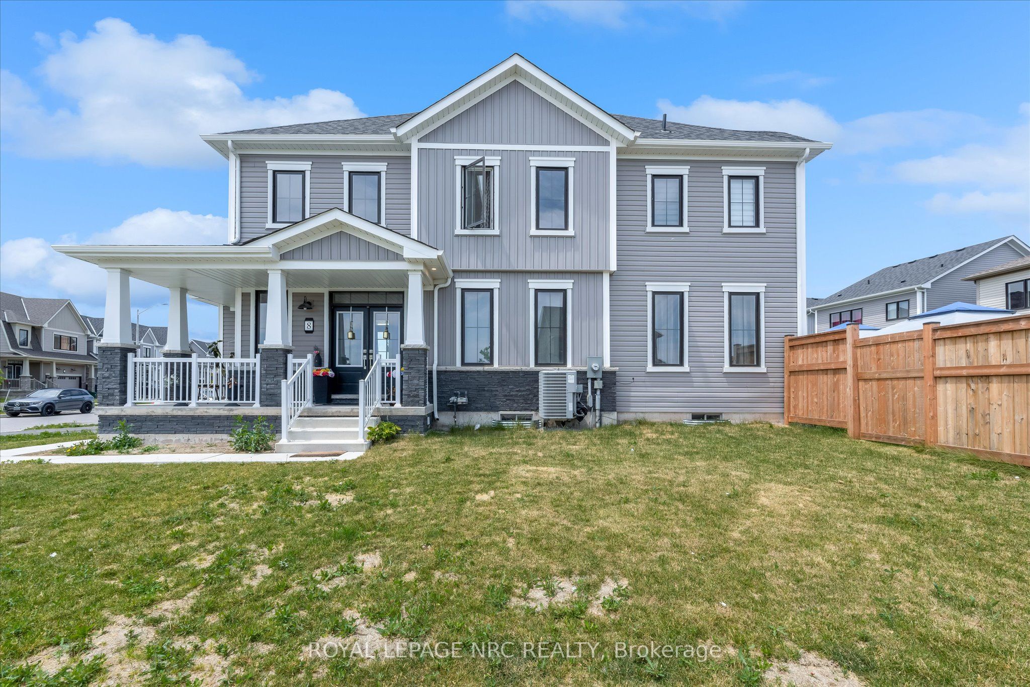 8 Downriver Drive, Welland, ON L3B 0M5 photo 3