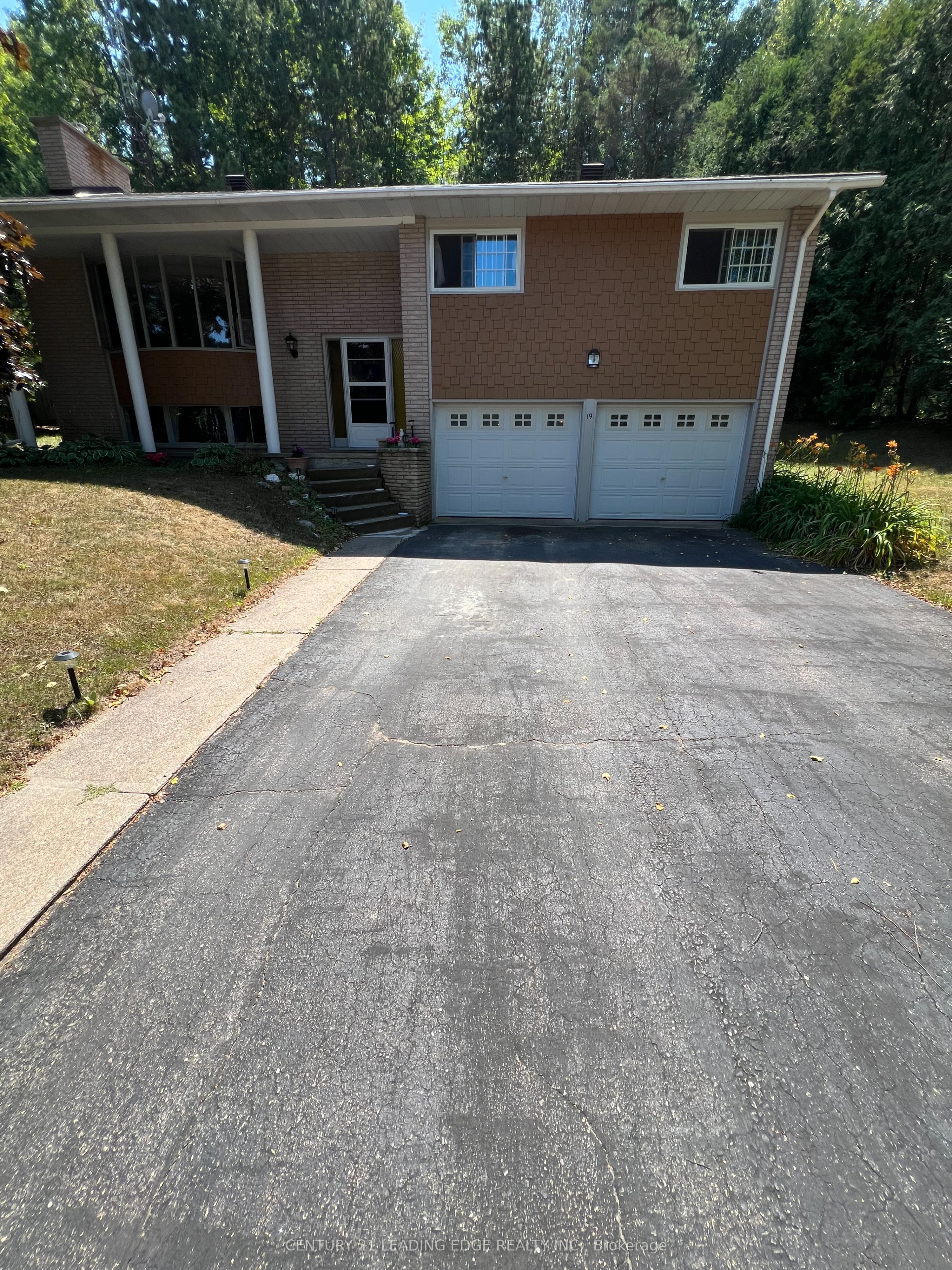 19 FOREST HILL Road, Bancroft, ON K0L 1C0 photo 3