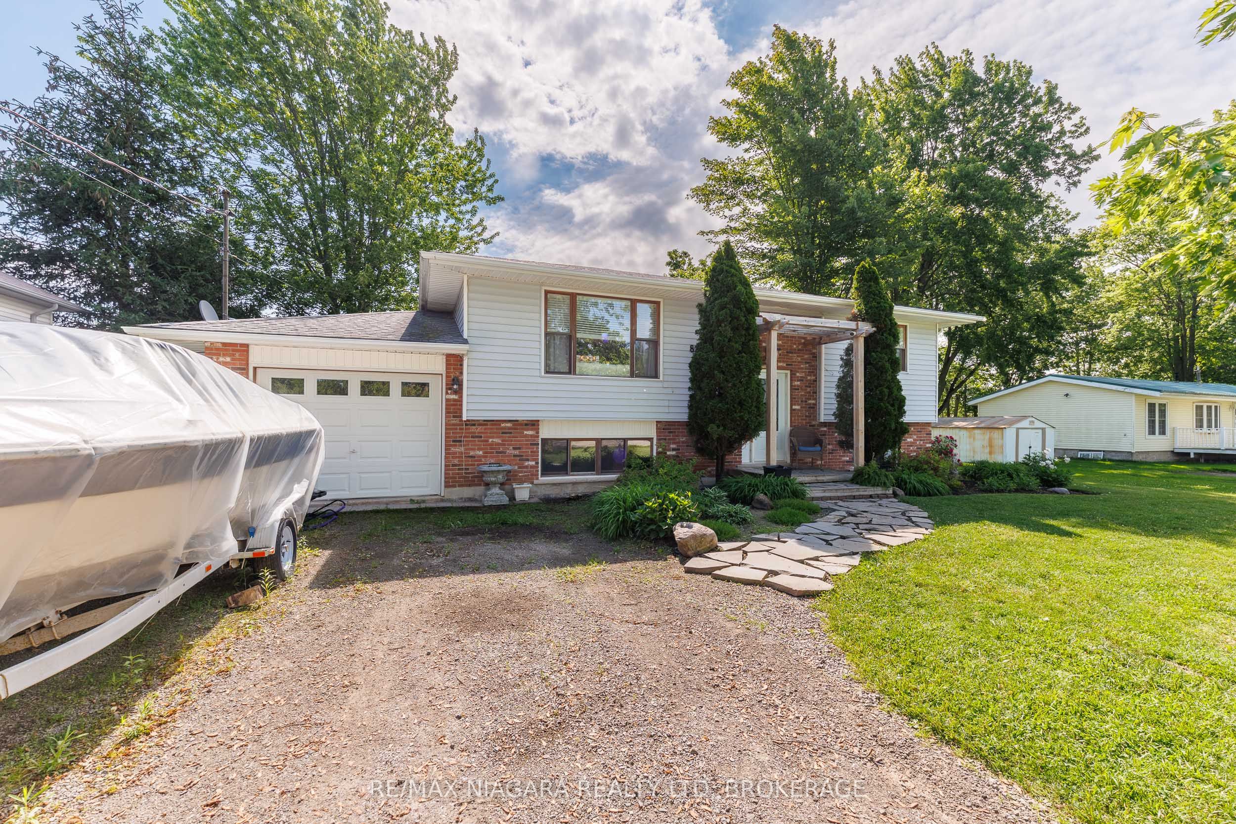 88 Pleasant Avenue N, Fort Erie, ON L0S 1N0 photo 4