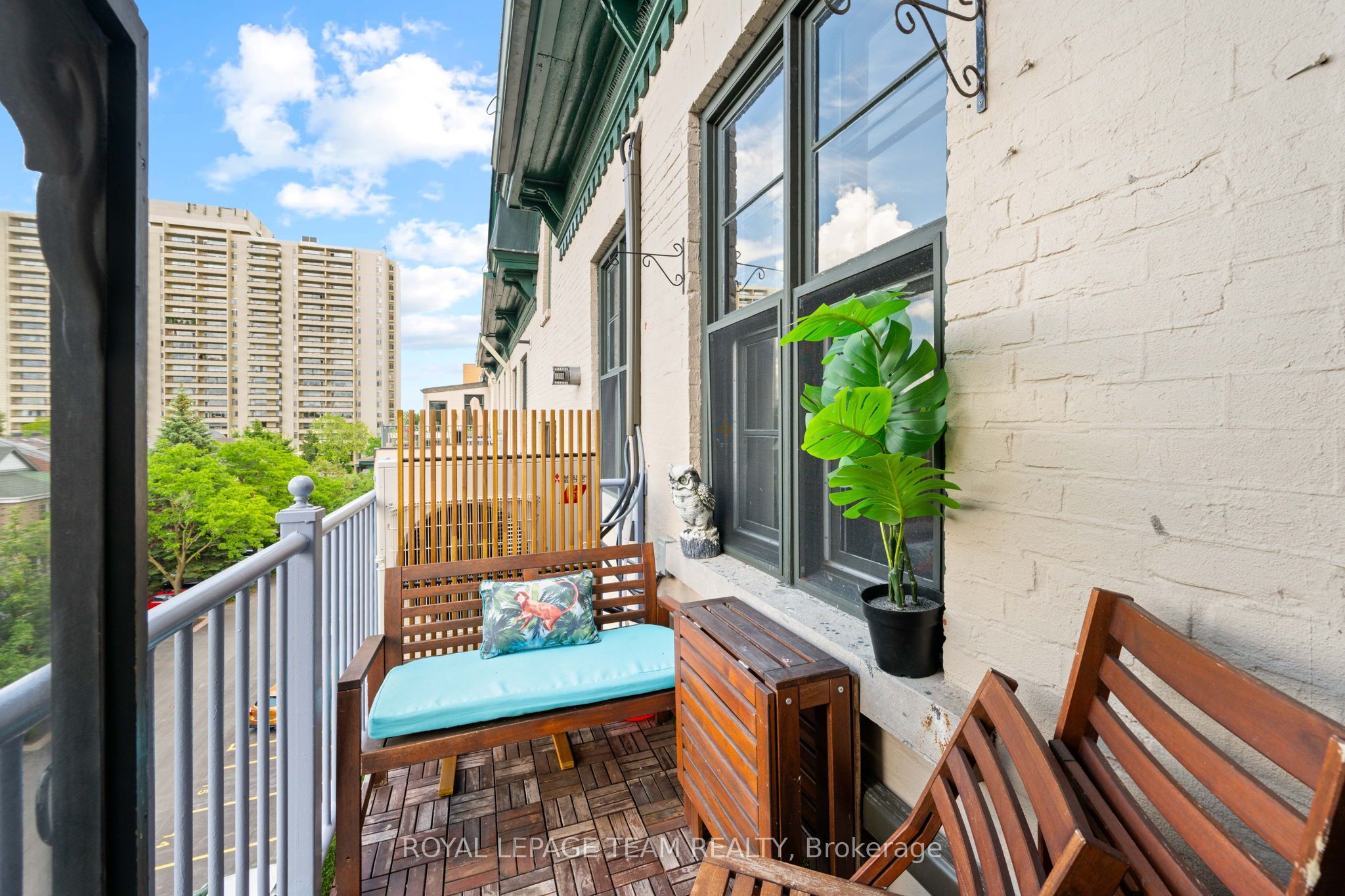 589 Rideau Street 404, Lower Town - Sandy Hill, ON K1N 6A1 photo 3