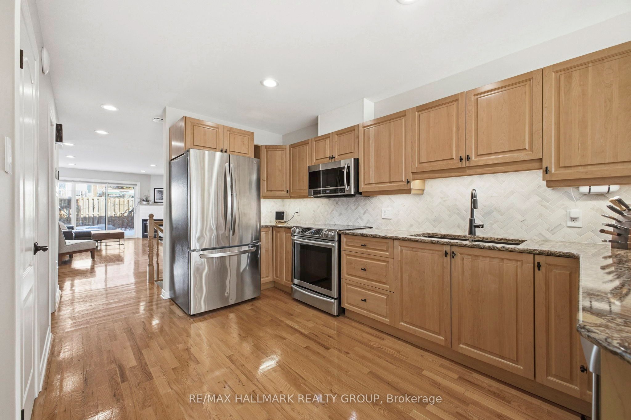 303B James Street, Ottawa Centre, ON K1R 5M8 photo 5
