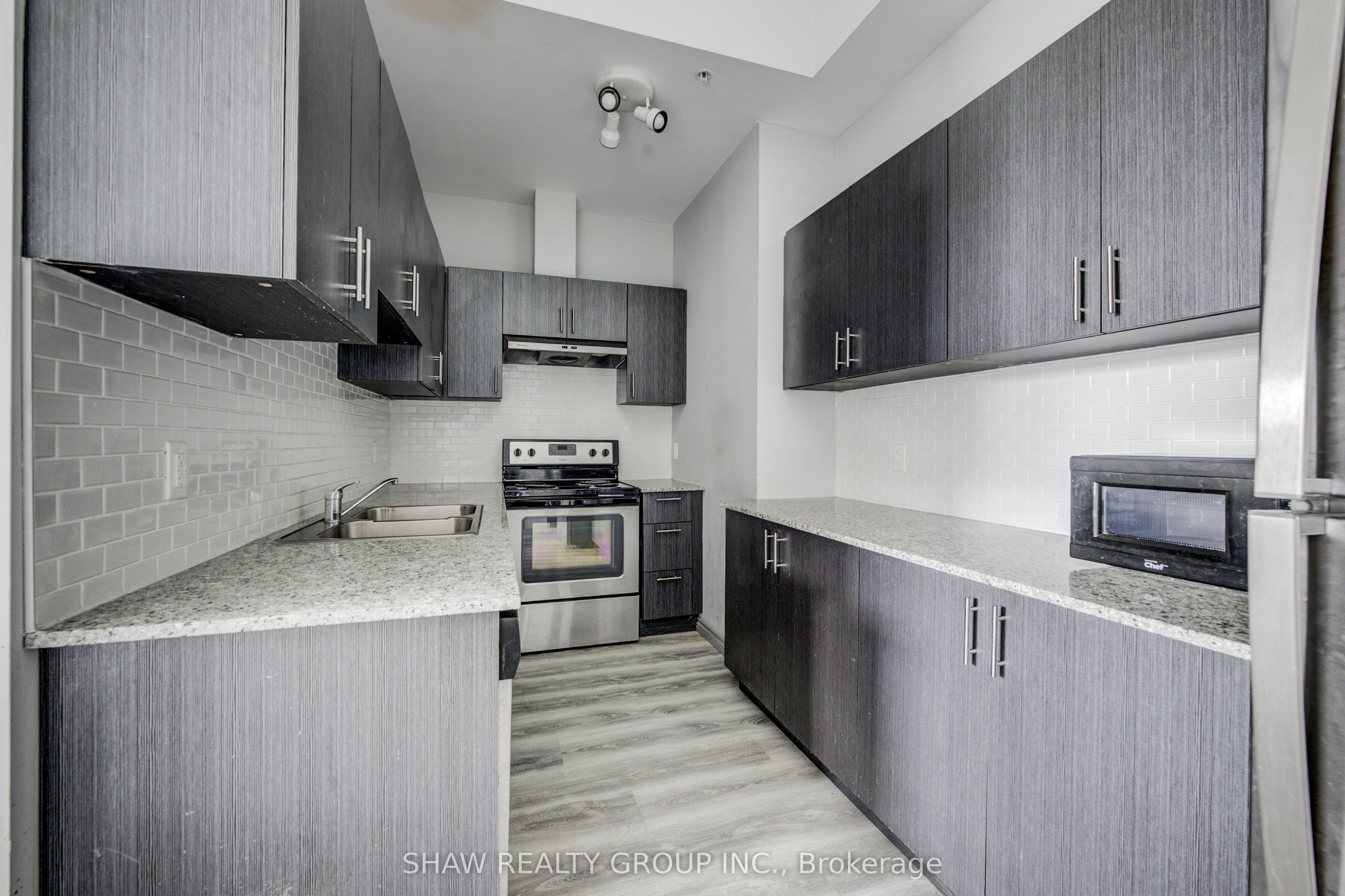275 Larch Street G105, Waterloo, ON N2L 3R2 photo 4