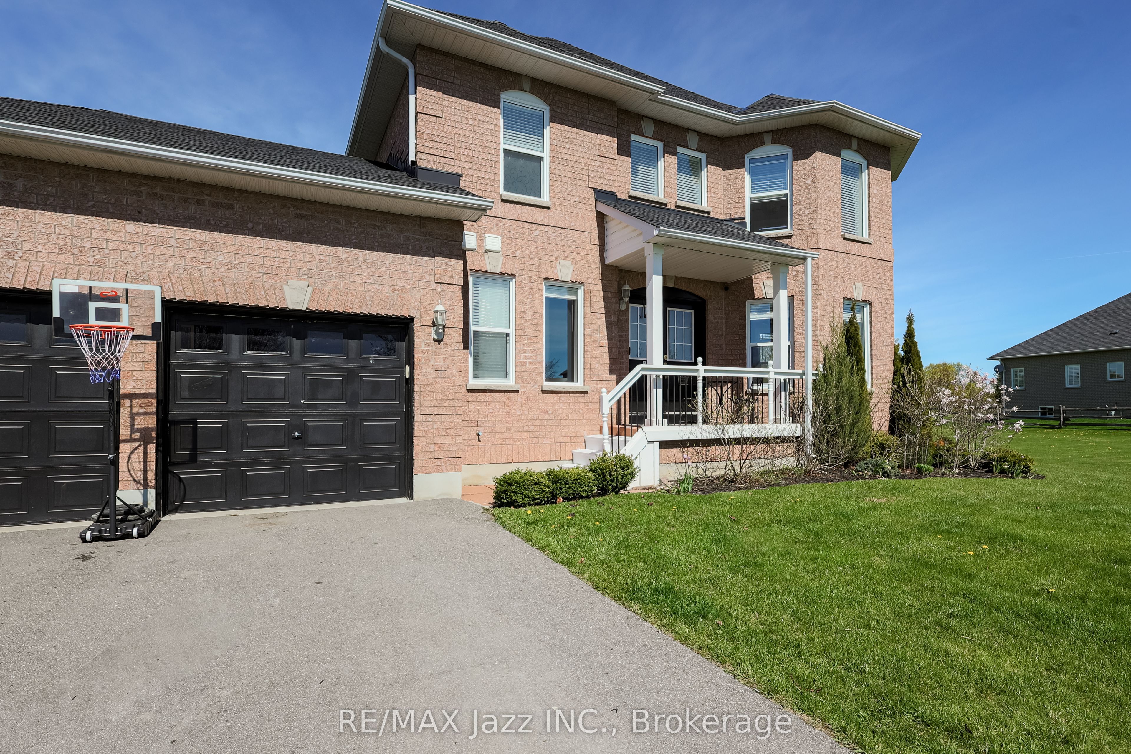 29 Songbird Crescent, Kawartha Lakes, ON K9V 4R4 photo 2
