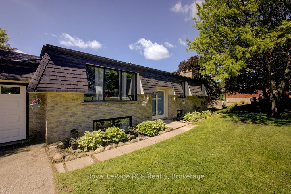 15 Booth Street E, Mapleton, ON N0G 2K0 photo 5