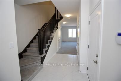 95 PINOT Crescent, Hamilton, ON L8E 0J9 photo 3