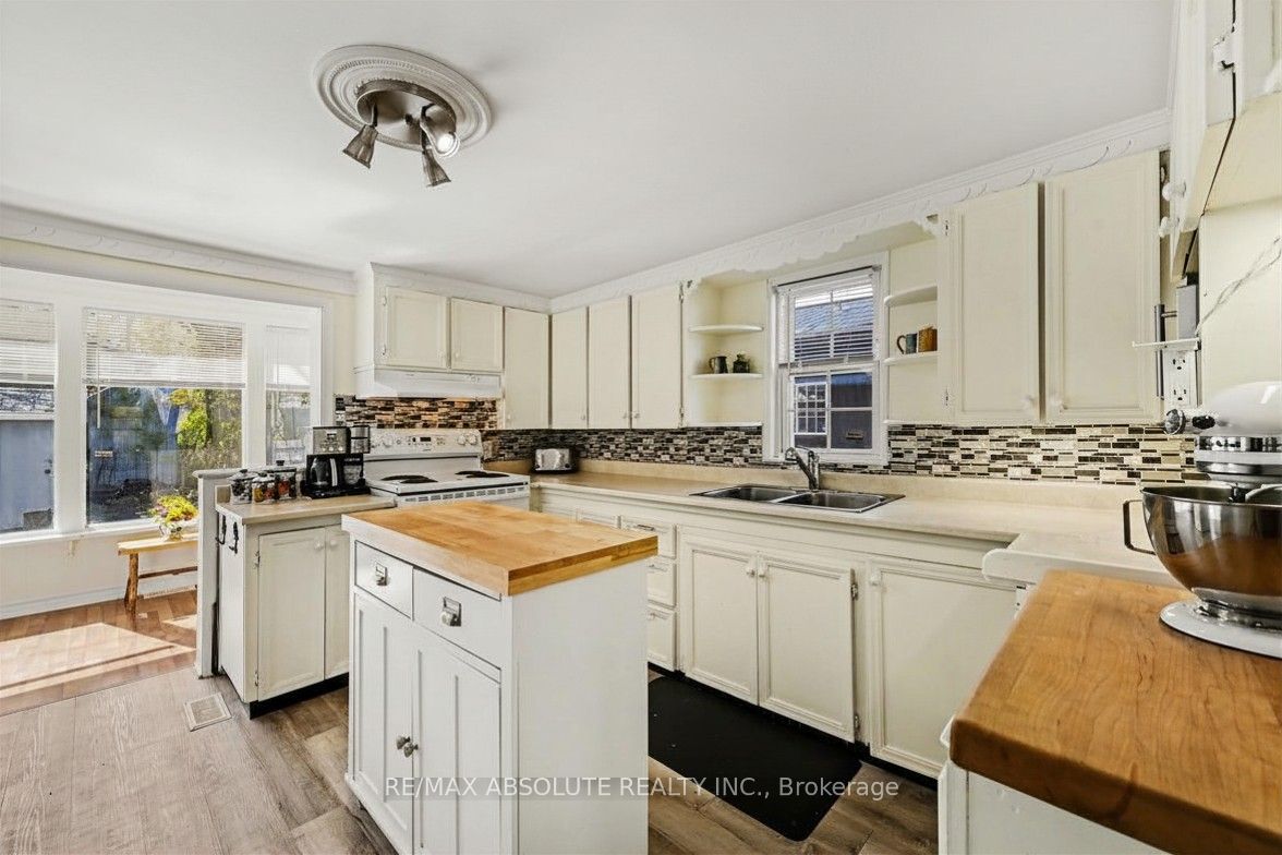 61 Tierney Street N, Arnprior, ON K7S 2R8 photo 3