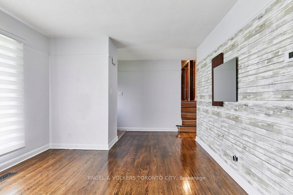 15 Lambert Drive, Belleville, ON K8N 4K5 photo 4
