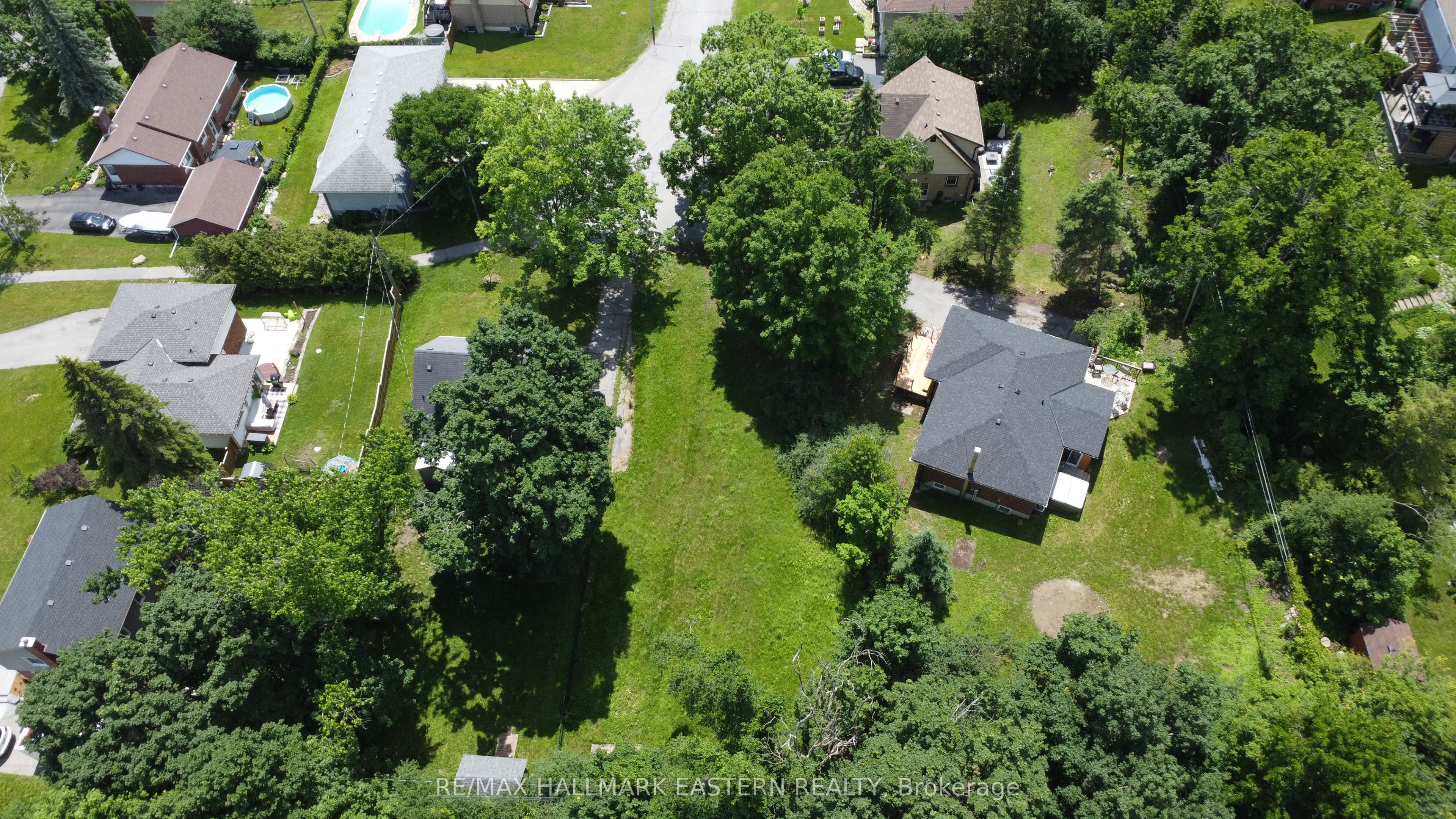33 Greenhill Drive N, Peterborough, ON K9J 6E2 photo 4