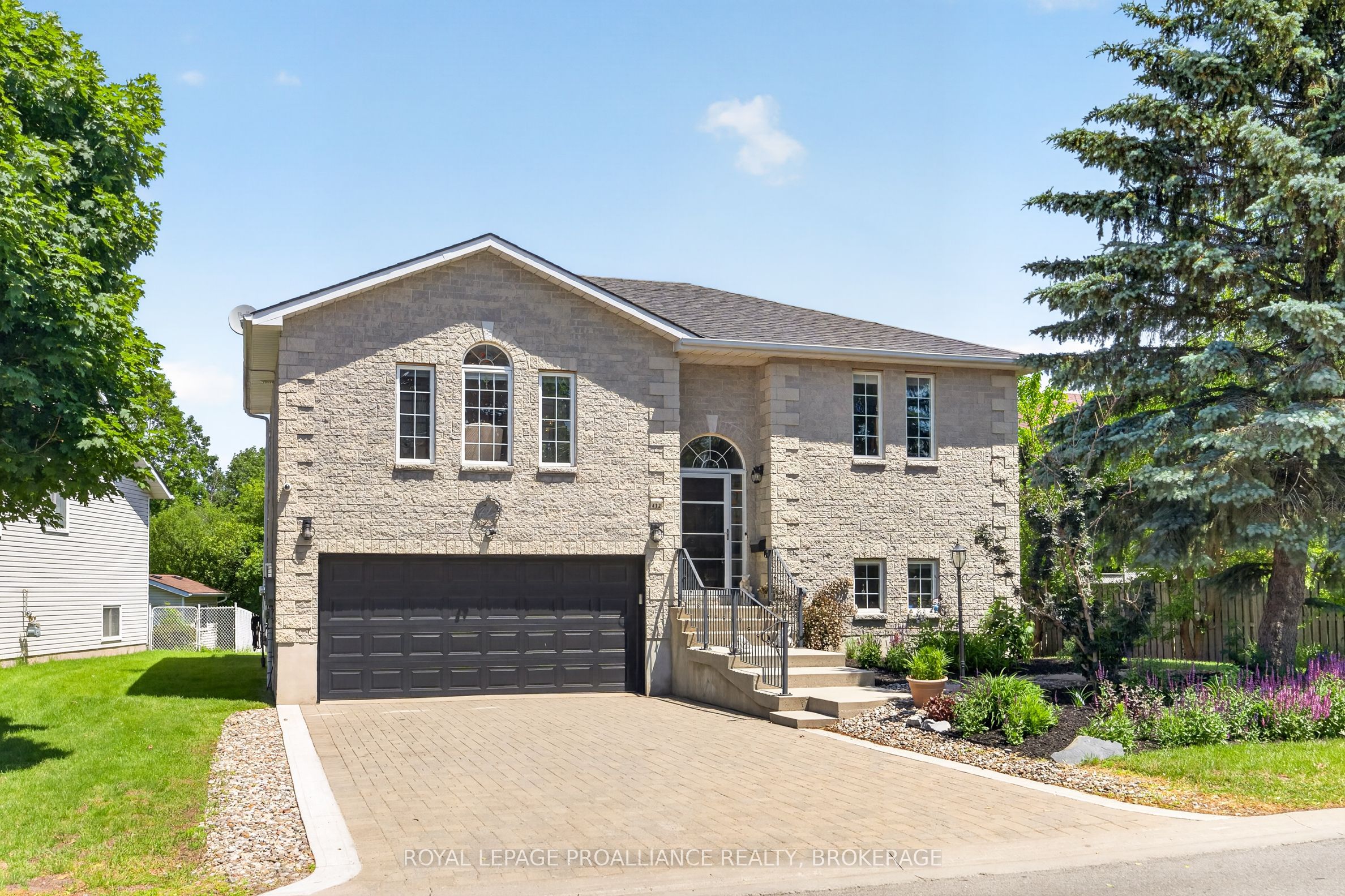 412 Malabar Drive, Kingston, ON K7M 8Z5 photo 2