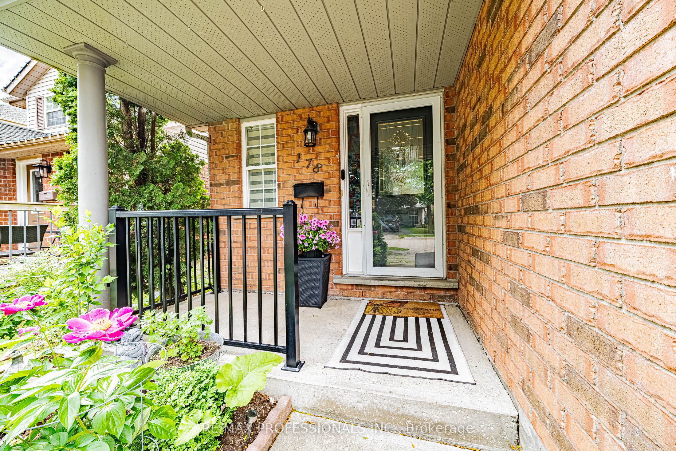 178 Kovac Road, Cambridge, ON N1R 8K3 photo 4