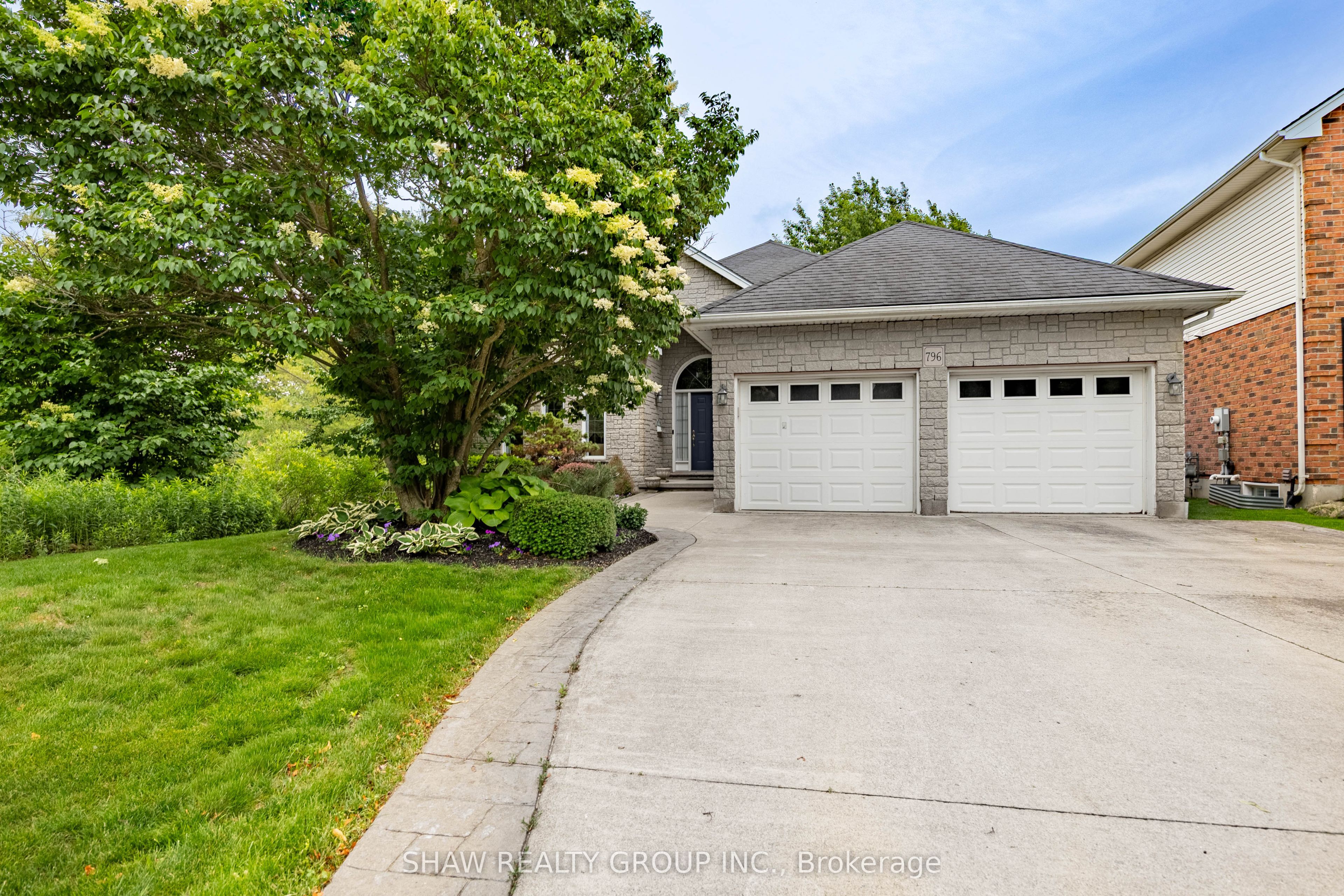 796 Springbank Avenue, Woodstock, ON N4T 1T5