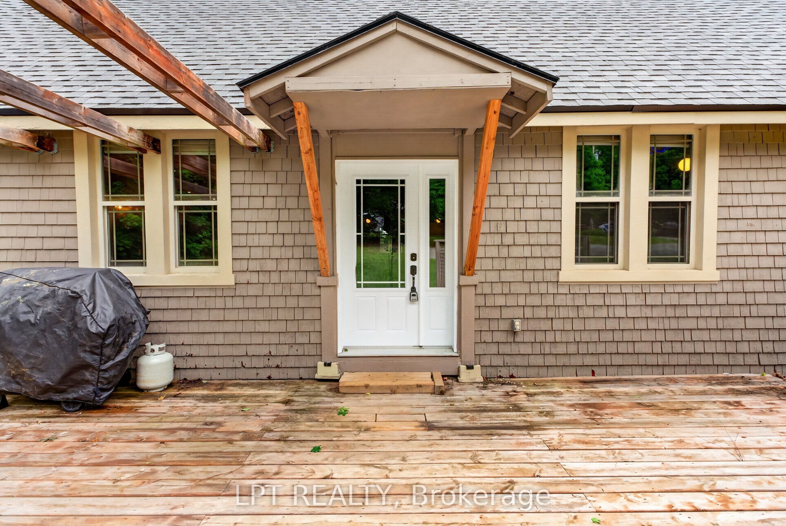26 Charbonneau Street, McNab/Braeside, ON K0A 1G0 photo 2