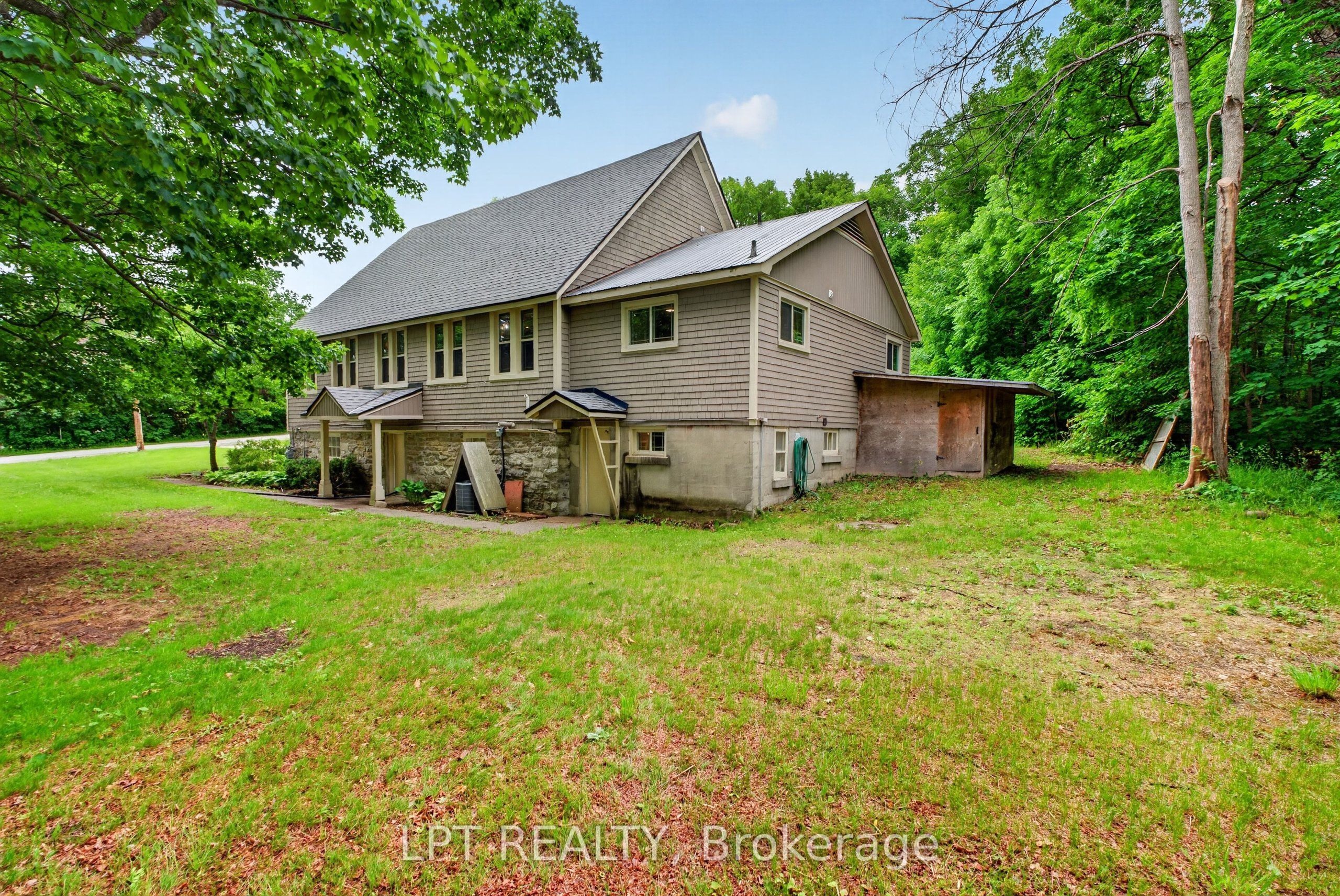 26 Charbonneau Street, McNab/Braeside, ON K0A 1G0 photo 3