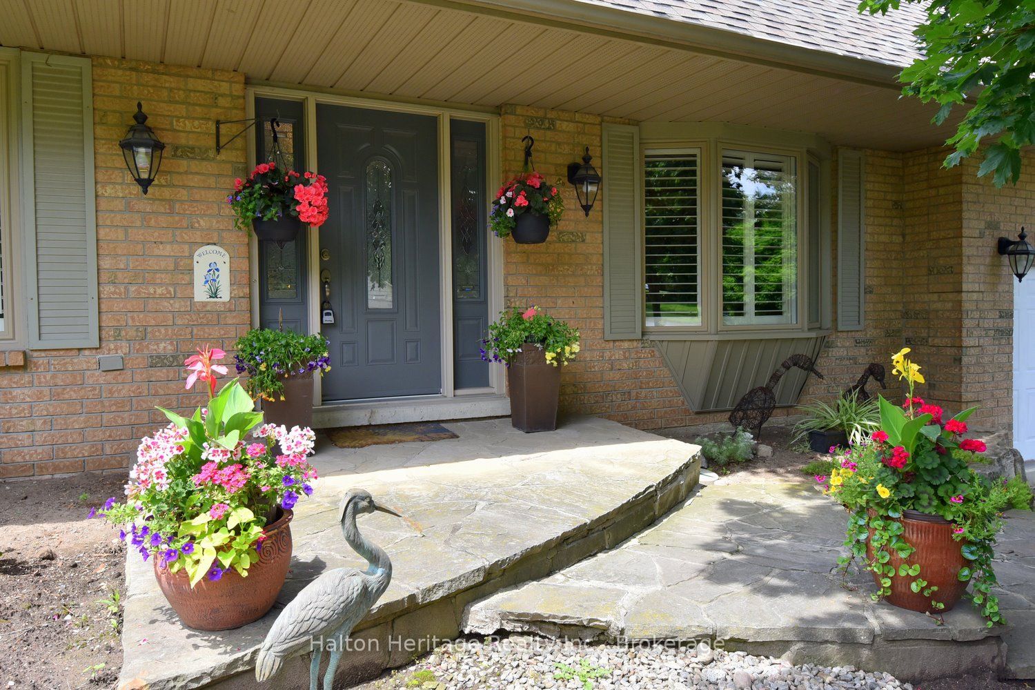 34 Howard Boulevard, Hamilton, ON L8B 0G3 photo 3