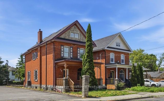 79 Bridge Street W, Belleville, ON K8P 1J4