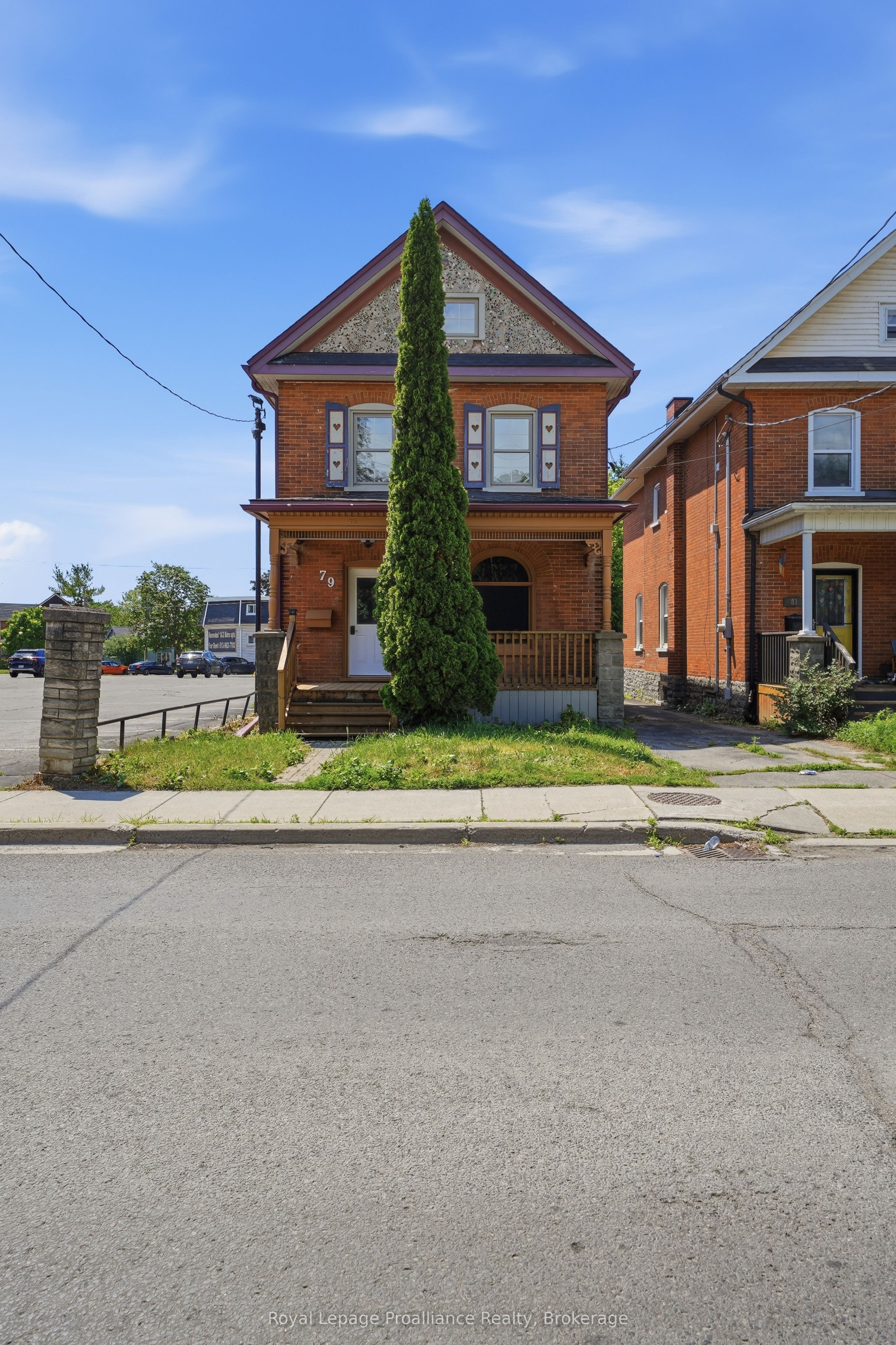 79 Bridge Street W, Belleville, ON K8P 1J4 photo 3