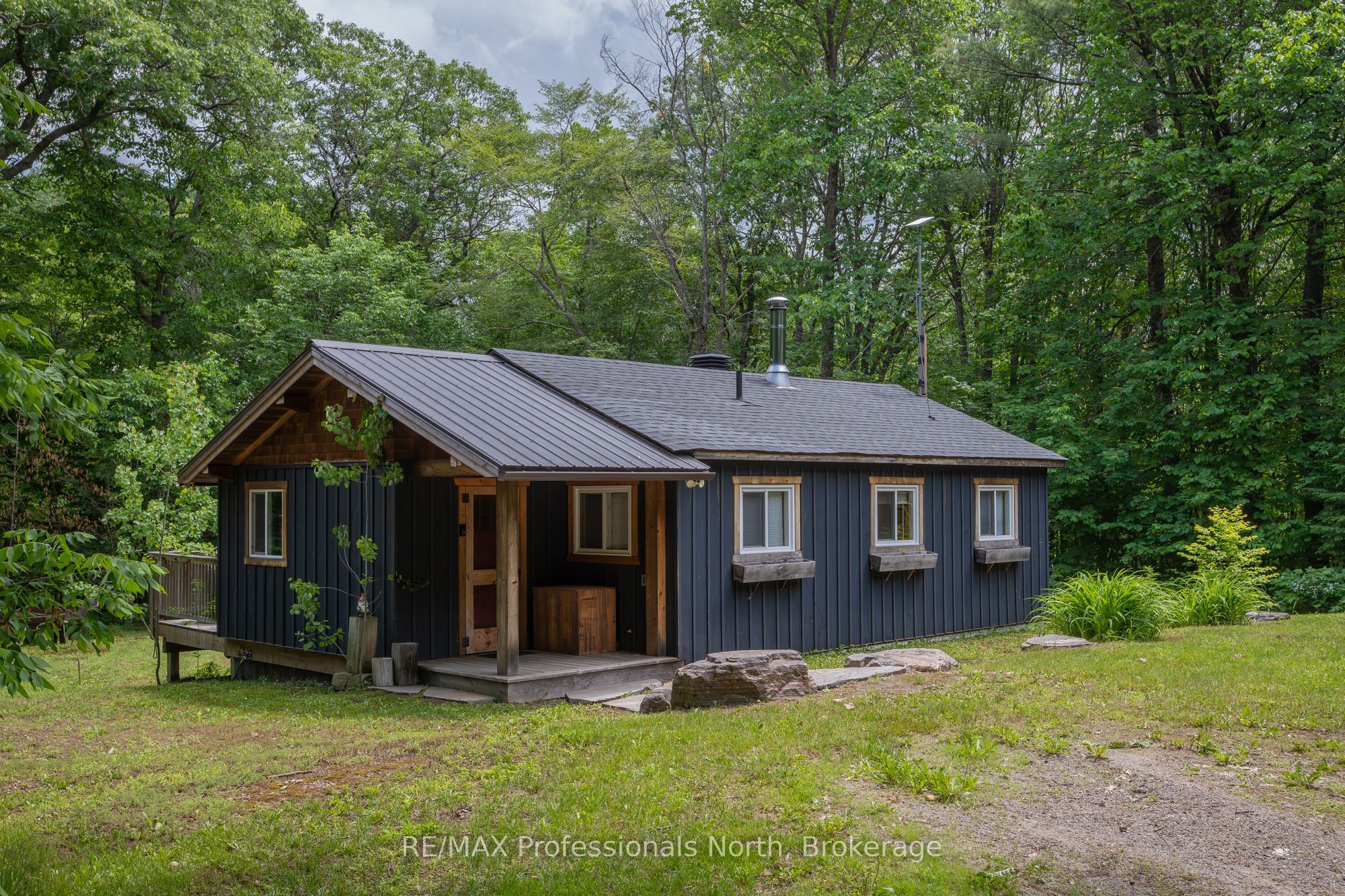 1628 Boshkung Lake Road, Algonquin Highlands, ON K0M 1J1 photo 4