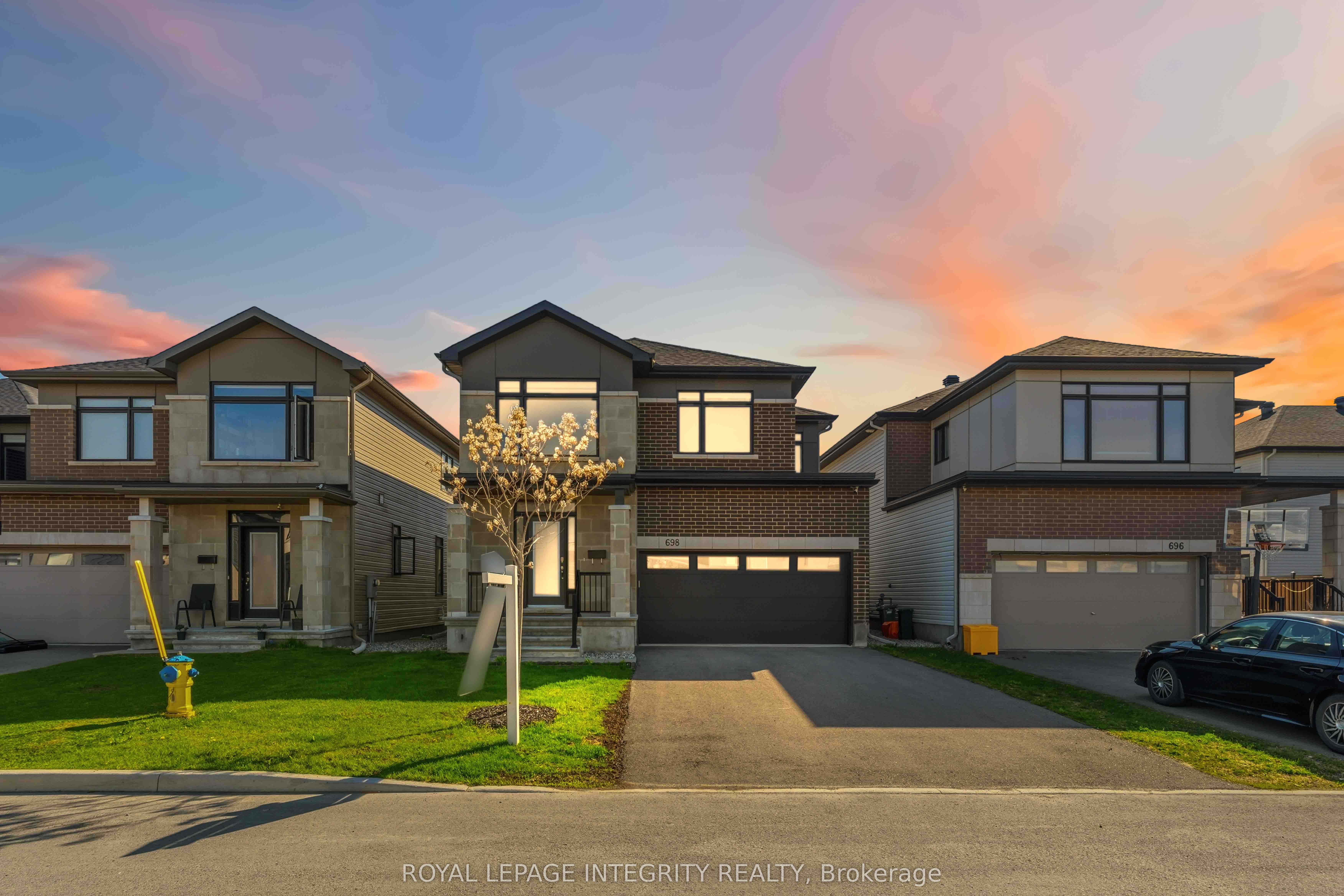 698 Odyssey Way, Leitrim, ON K1T 0V3
