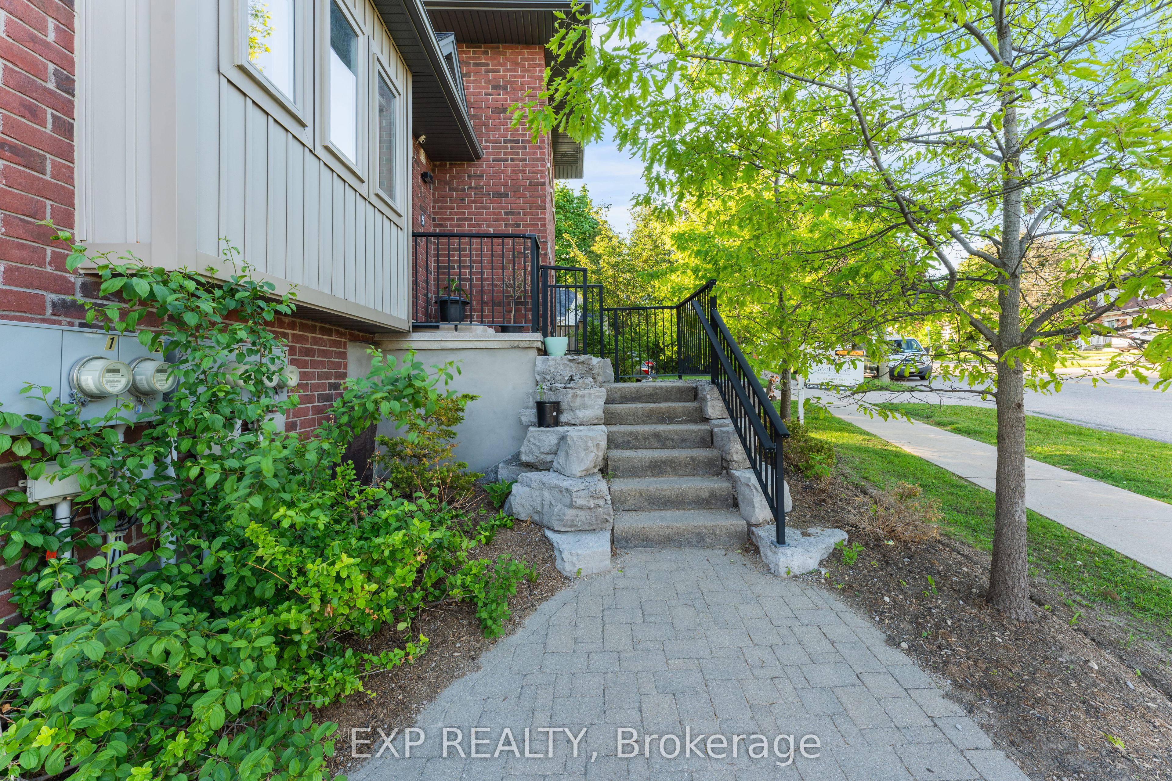 487 EAST Avenue 5, Kitchener, ON N2H 0A8 photo 4