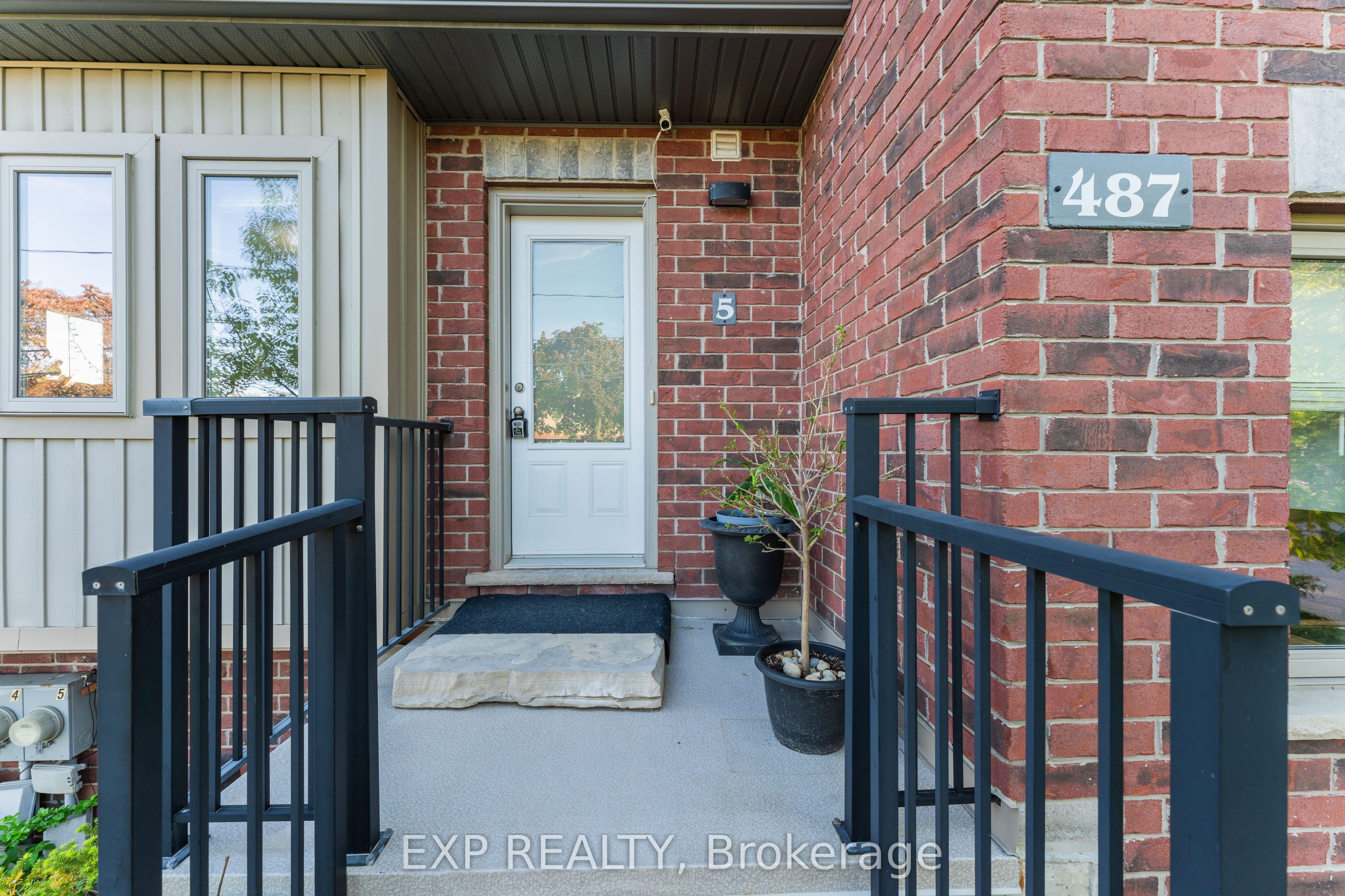 487 EAST Avenue 5, Kitchener, ON N2H 0A8 photo 5