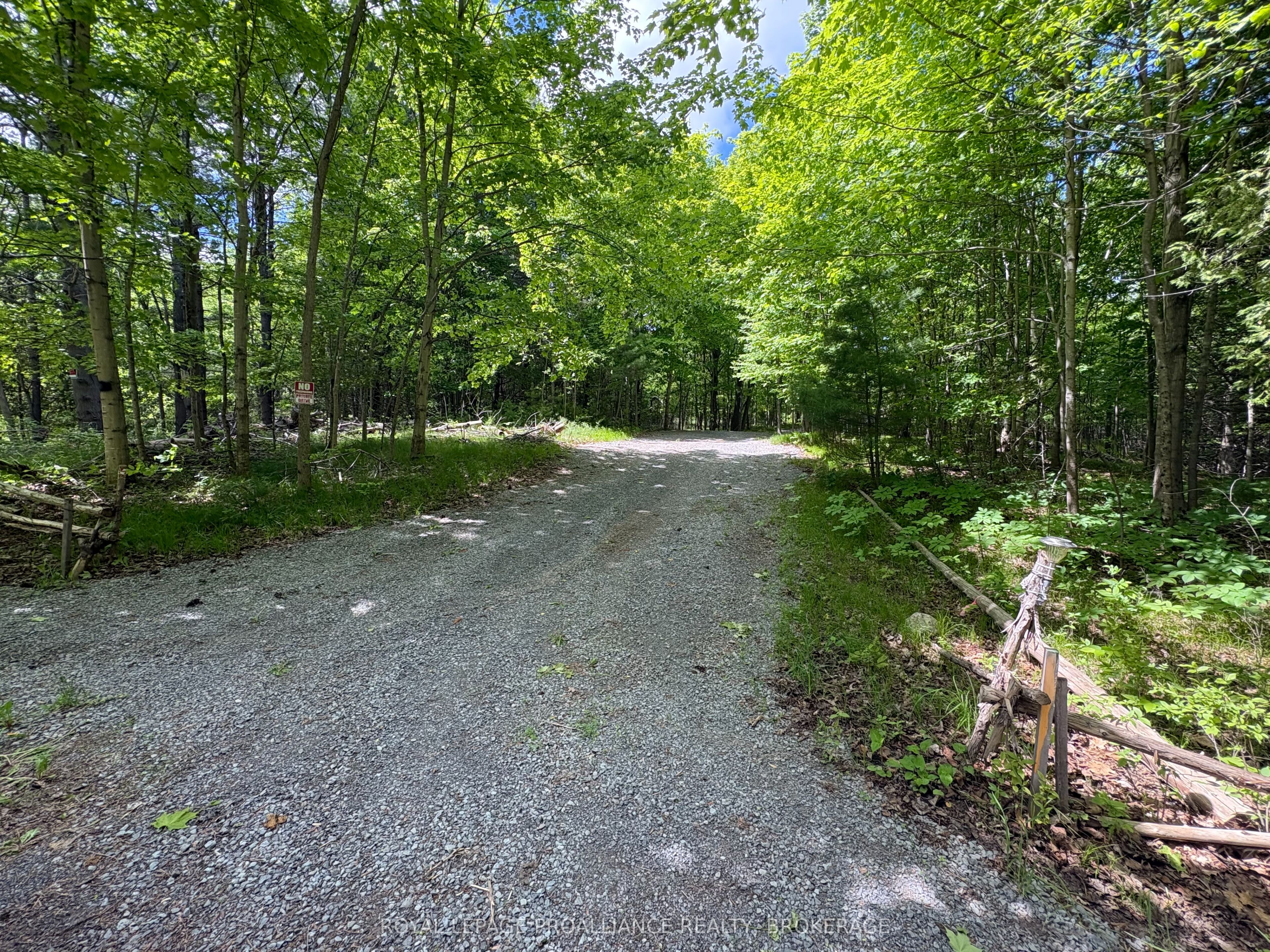 2220 Silver Rock Lane, Frontenac, ON K0H 1W0 photo 2