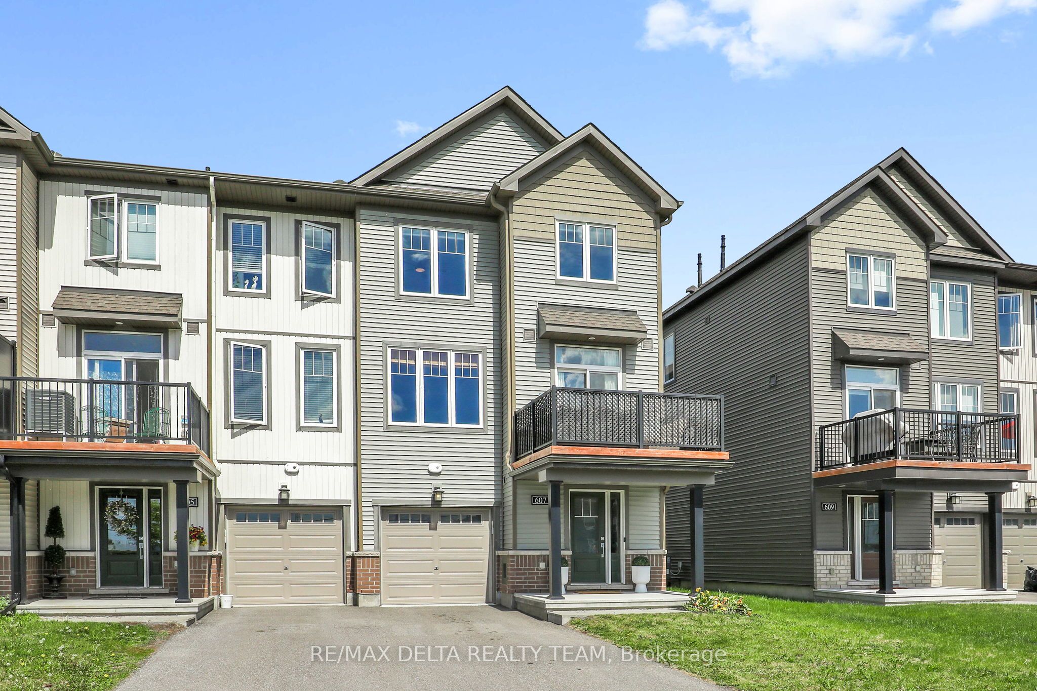 607 Prominence Way, Orleans - Cumberland and Area, ON K4A 5K8 photo 2