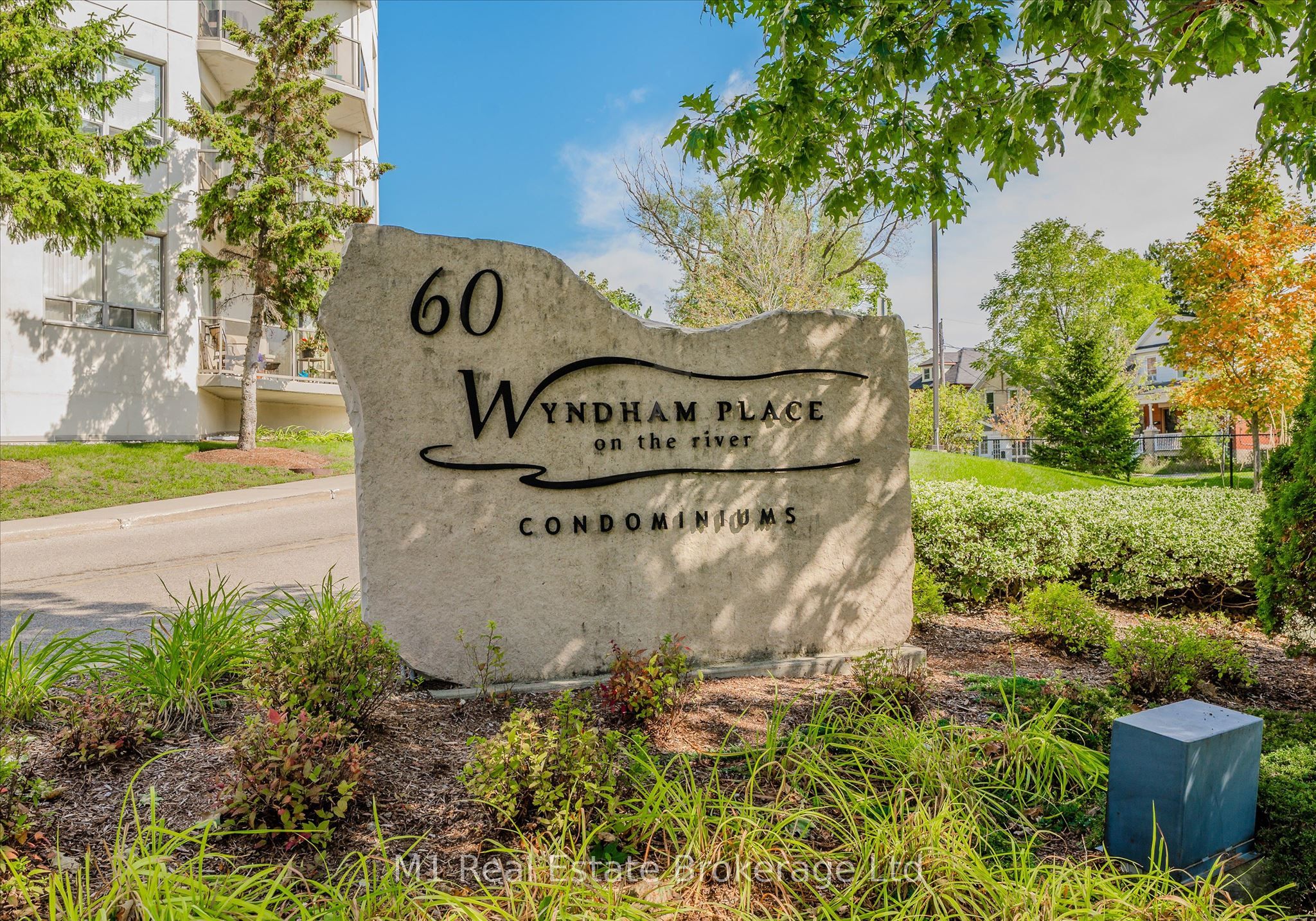 60 Wyndham Street S 207, Guelph, ON N1E 7H7 photo 2