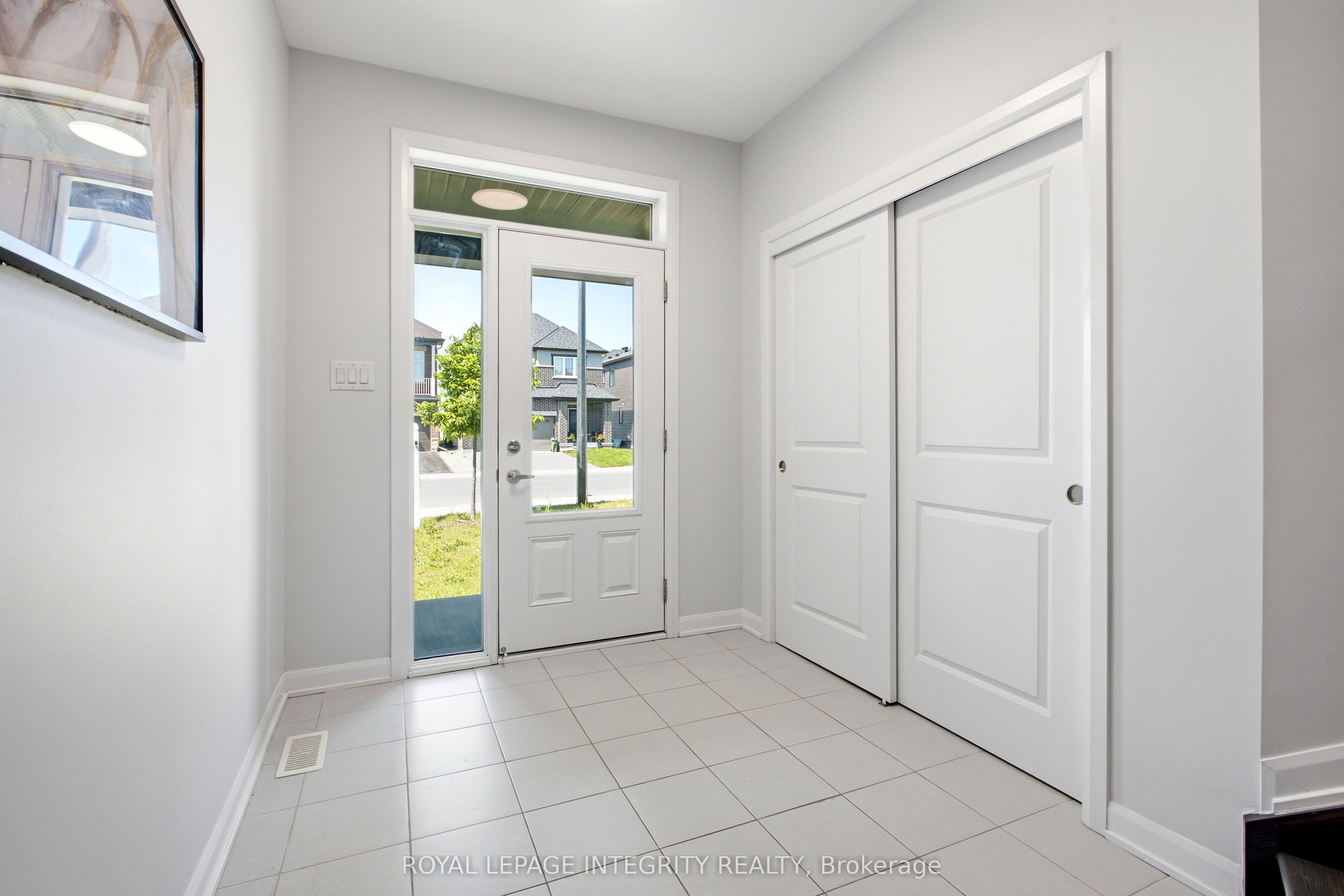 2616 River Mist Road, Barrhaven, ON K2J 6W3 photo 3