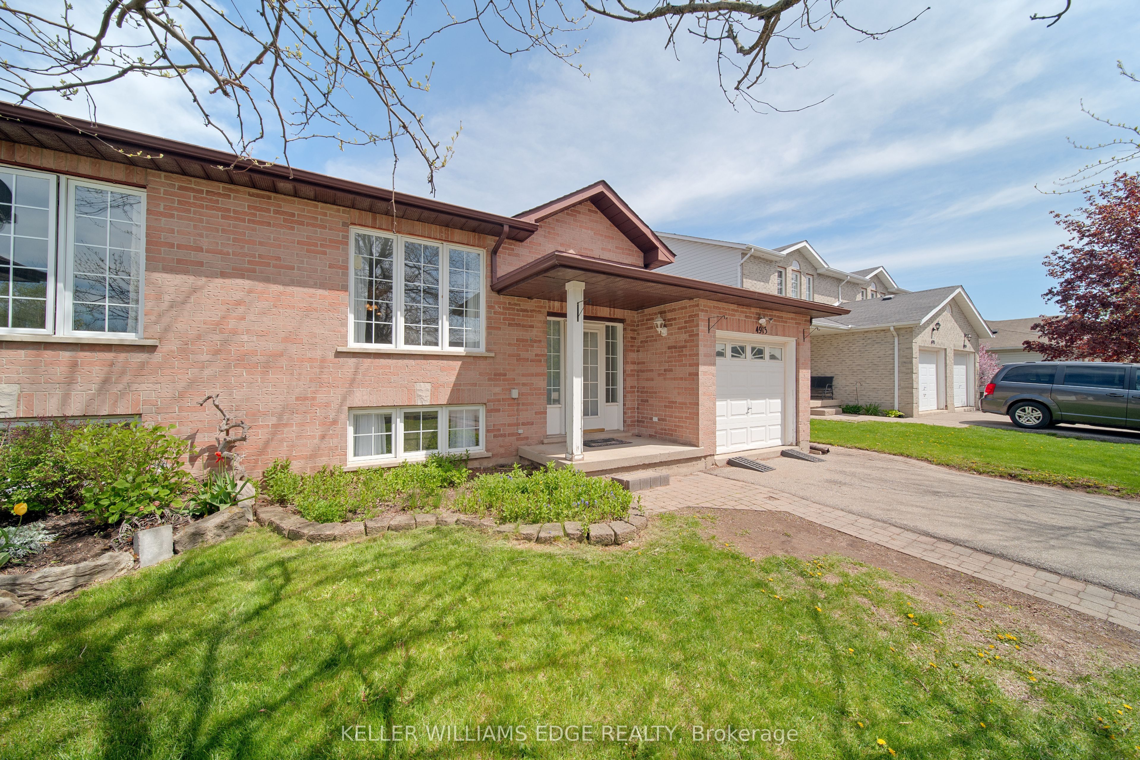 4913 Adam Court, Lincoln, ON L3J 0E2 photo 2