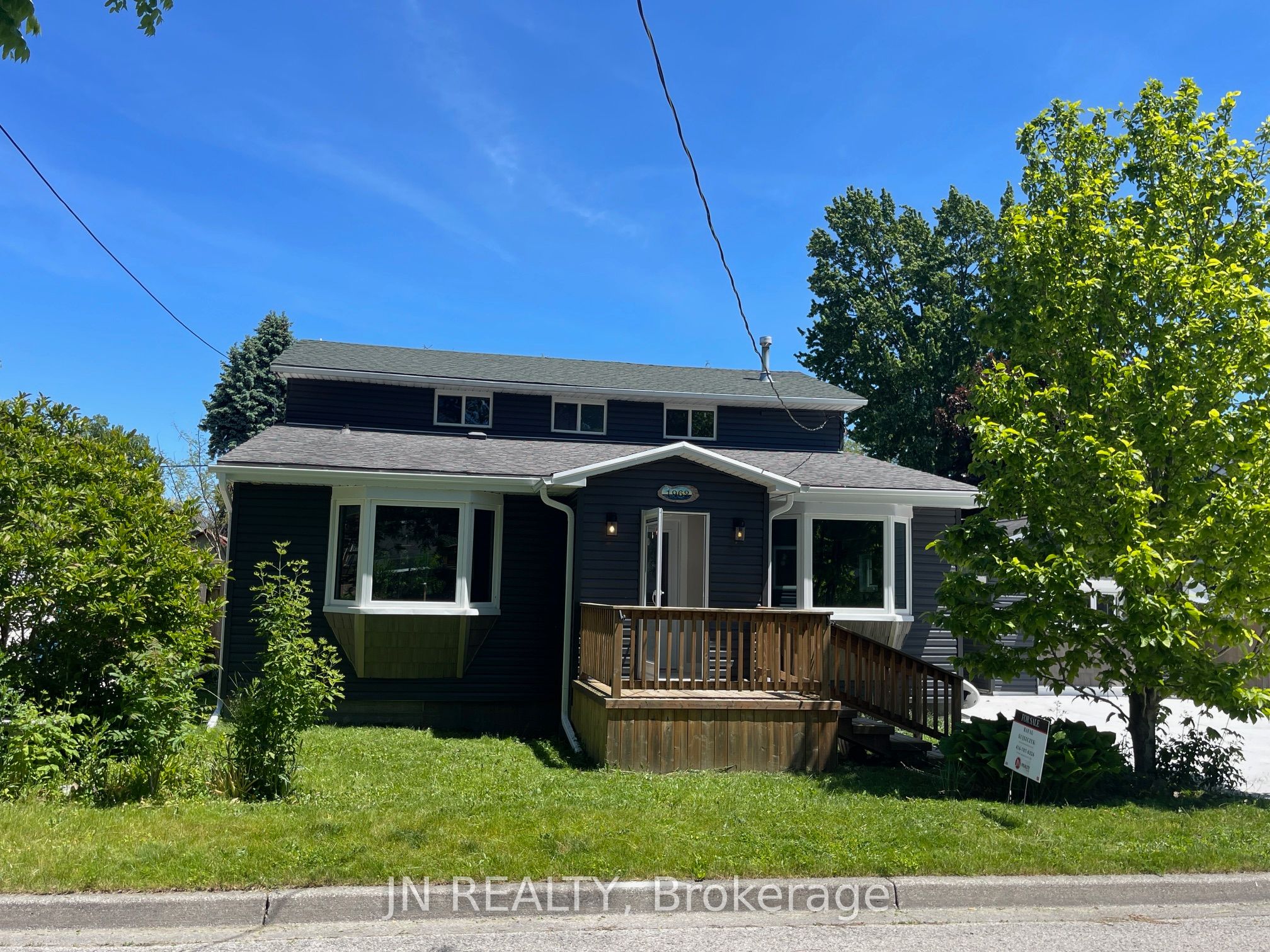 1962 W Franklin Avenue W, Sarnia, ON N0N 1C0