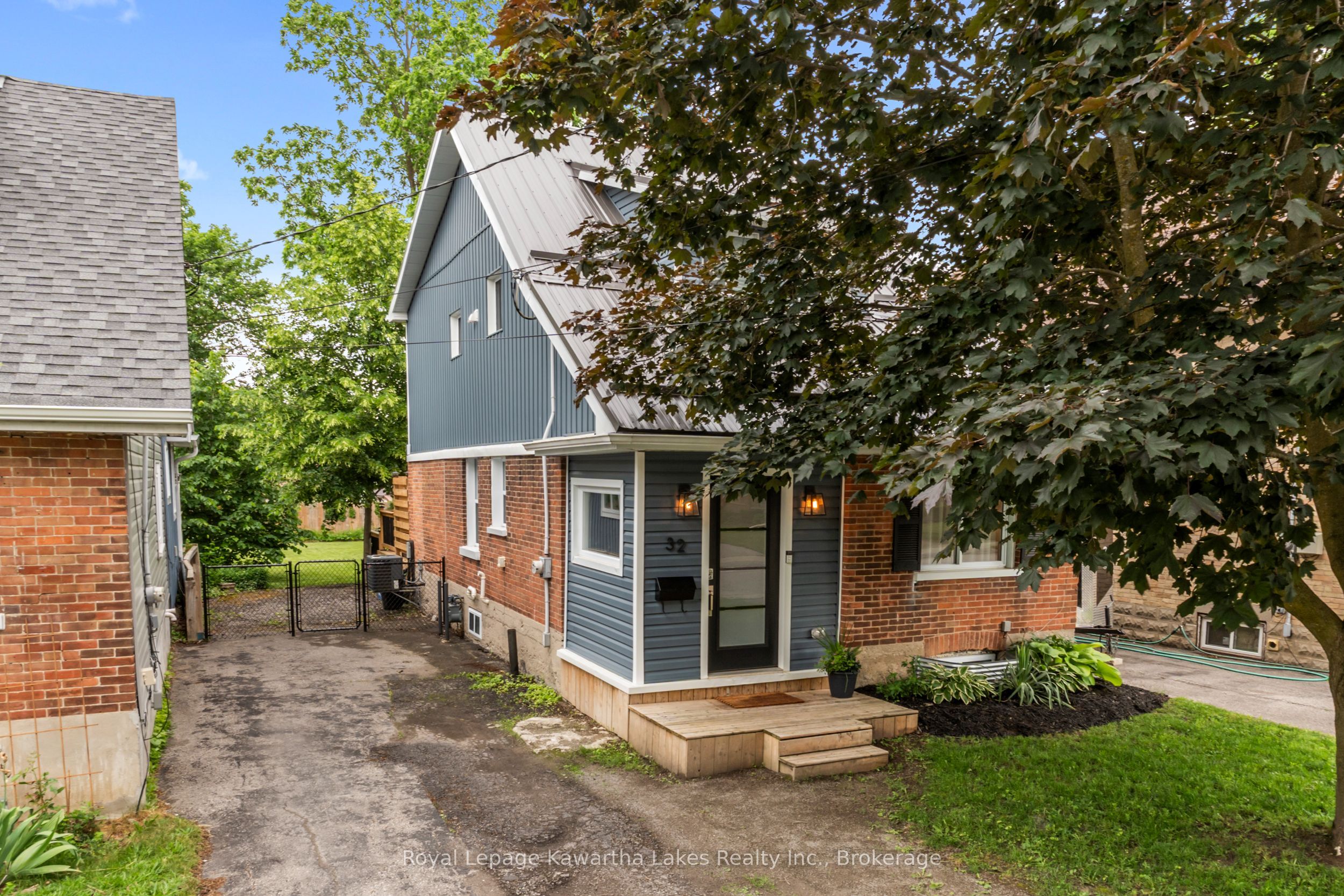 32 Simcoe Street, Kawartha Lakes, ON K9V 2G4 photo 2