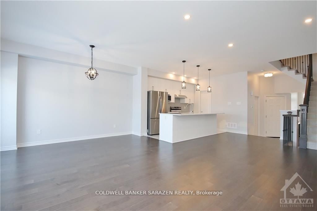 538 Sonmarg Crescent, Barrhaven, ON K2J 7A5 photo 4