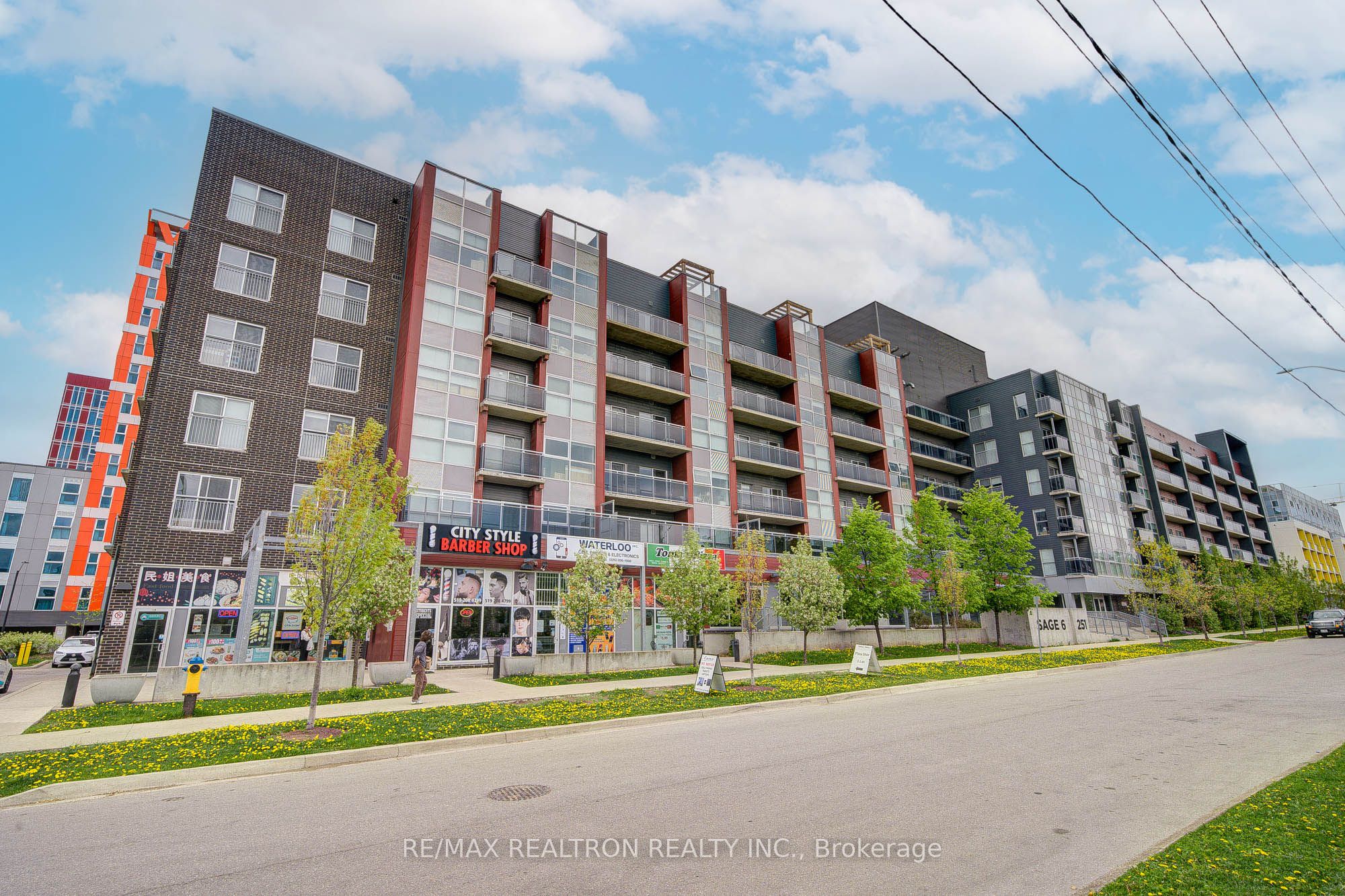 251 Hemlock Street 519, Waterloo, ON N2L 0H2