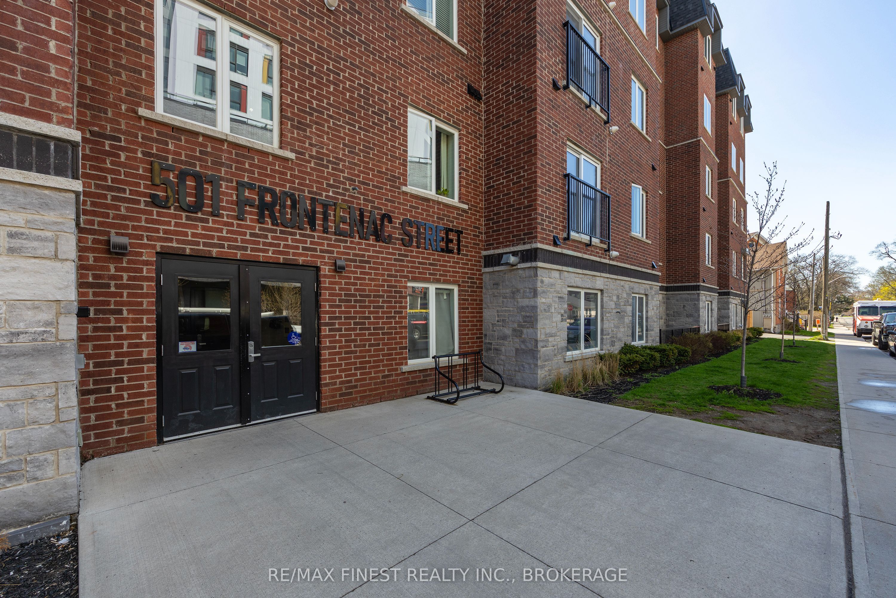 501 FRONTENAC Street 308, Kingston, ON K7K 4L9 photo 4